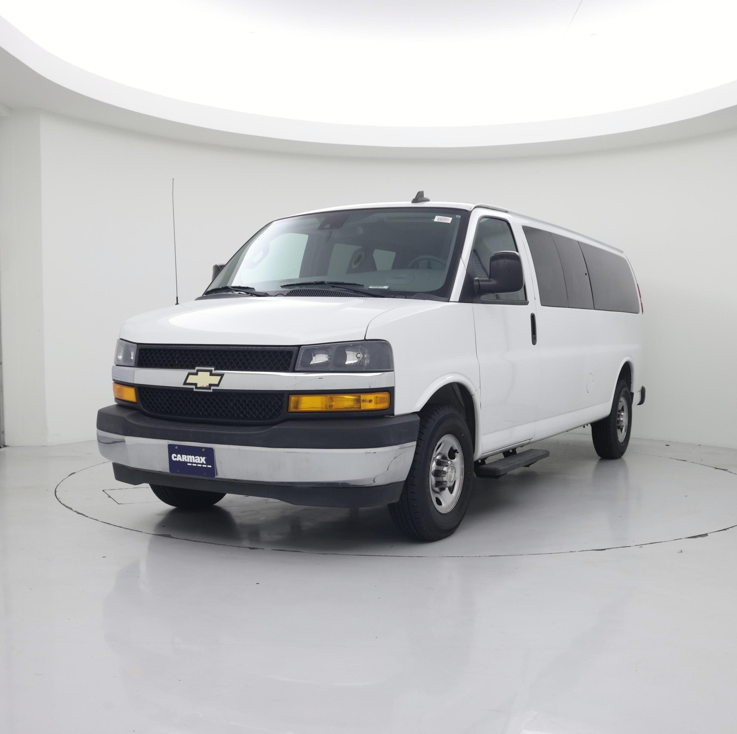 Thumbnail: 2019 Chevrolet Express - 4