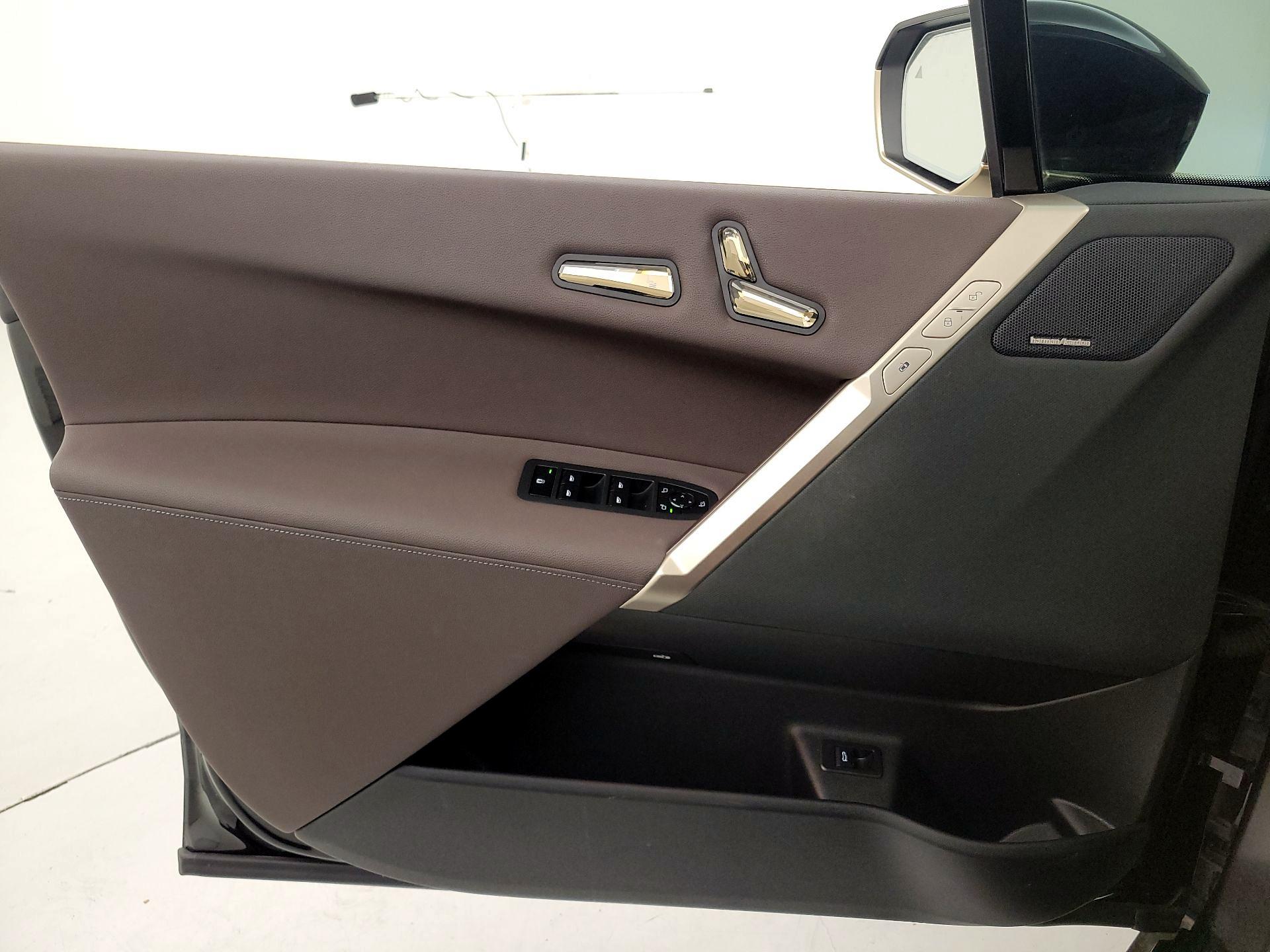 Thumbnail: 2023 BMW iX - 12