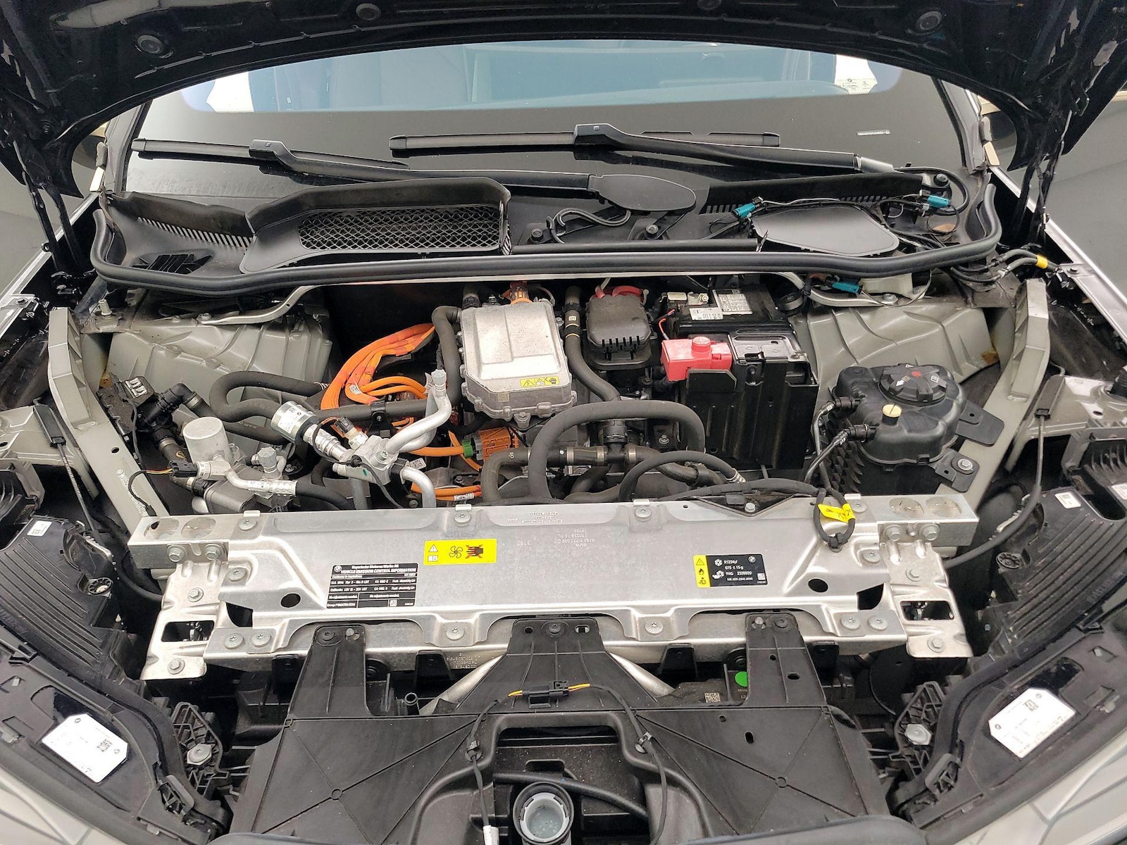 2023 BMW iX Base - Photo 24