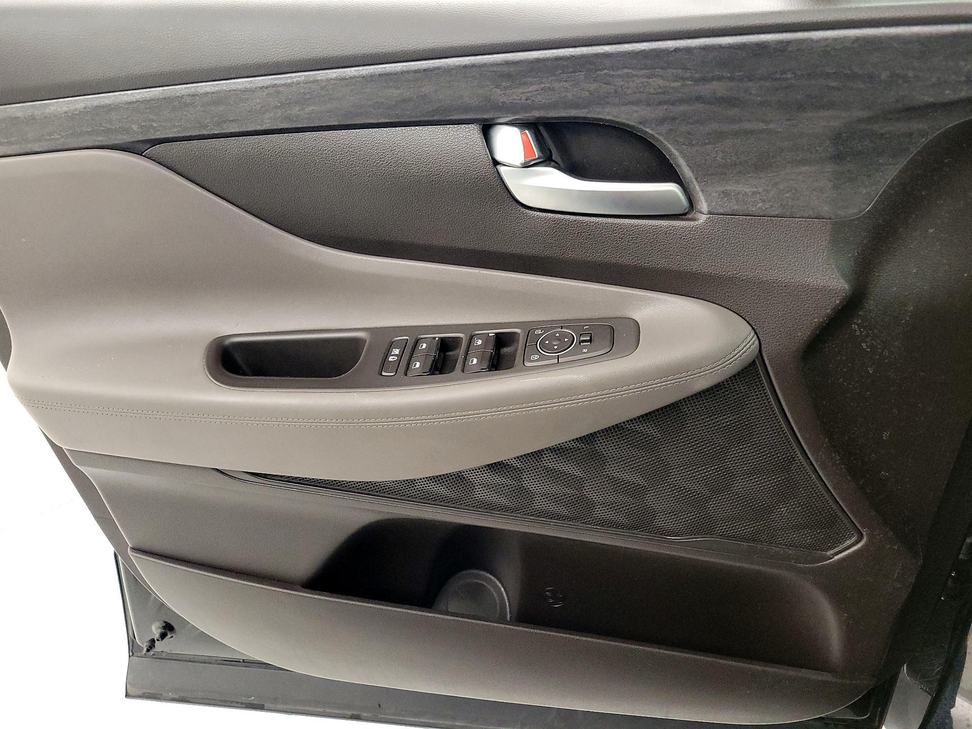 Thumbnail: 2019 Hyundai Santa Fe - 12