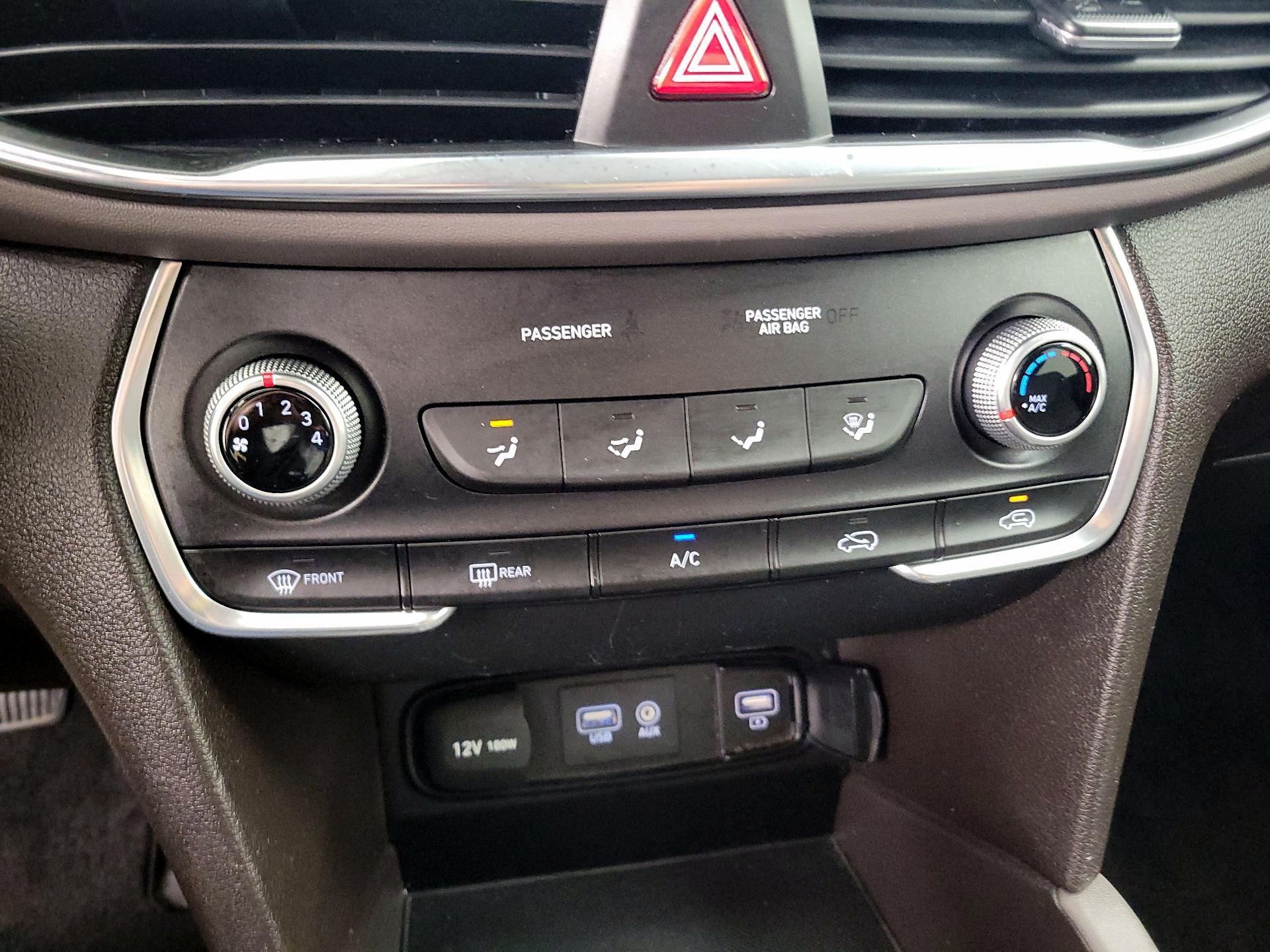 Thumbnail: 2019 Hyundai Santa Fe - 16
