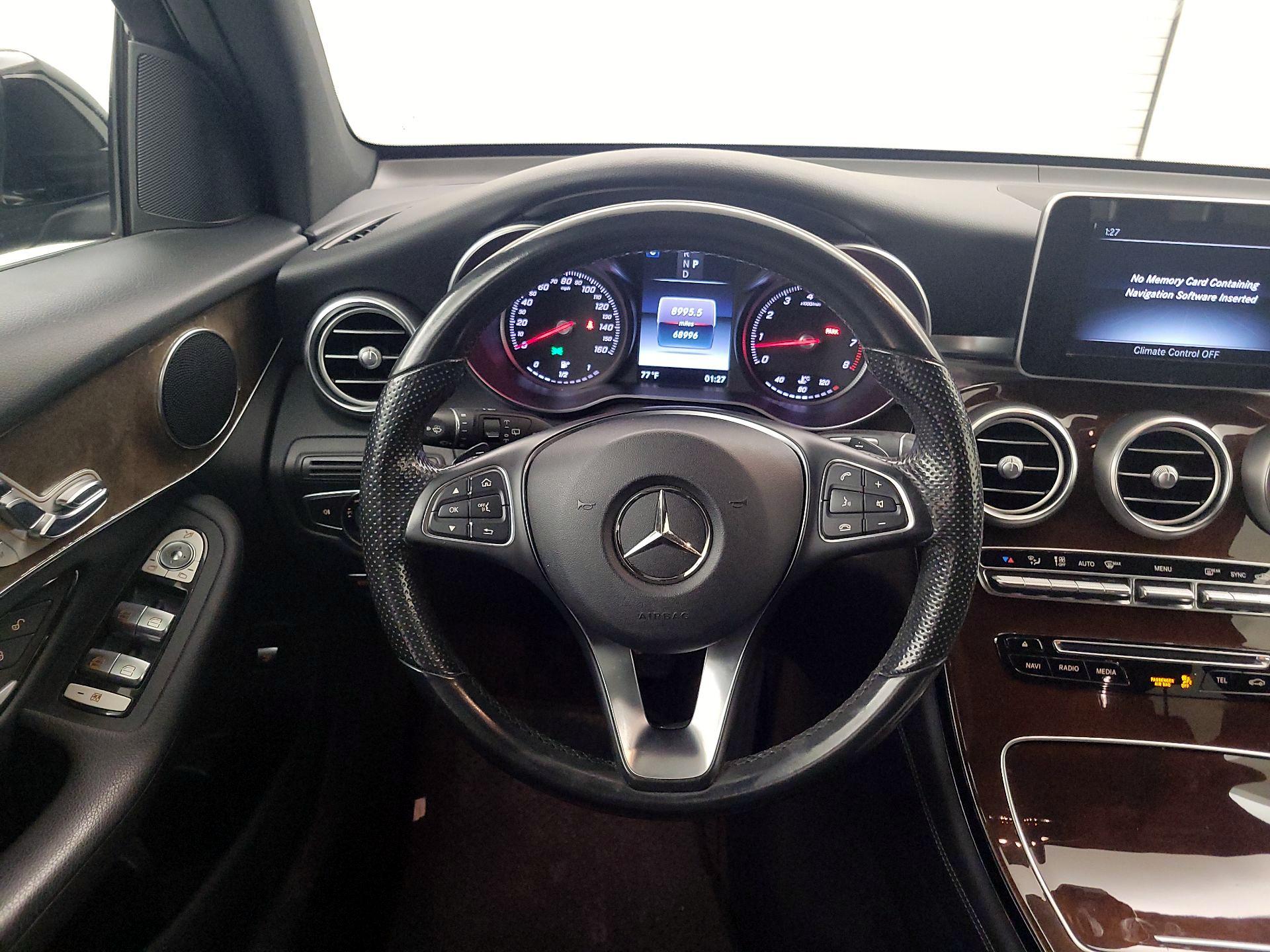 Thumbnail: 2017 Mercedes-Benz GLC - 10