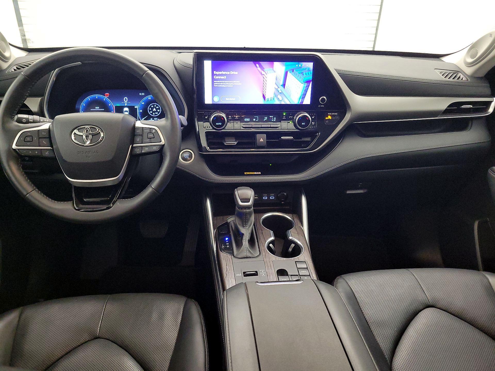 Thumbnail: 2024 Toyota Highlander - 9