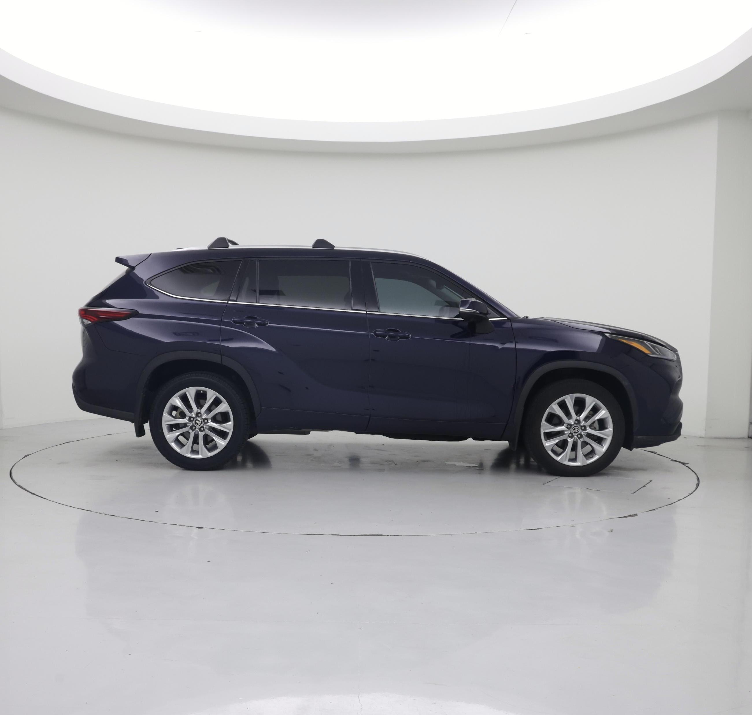 Thumbnail: 2024 Toyota Highlander - 7