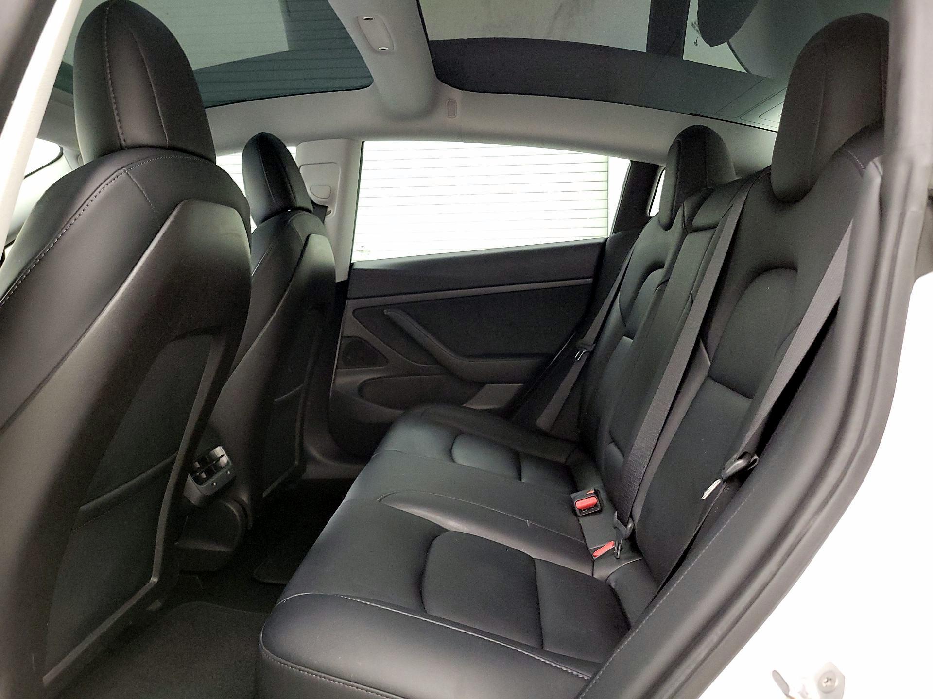Thumbnail: 2020 Tesla Model 3 - 20