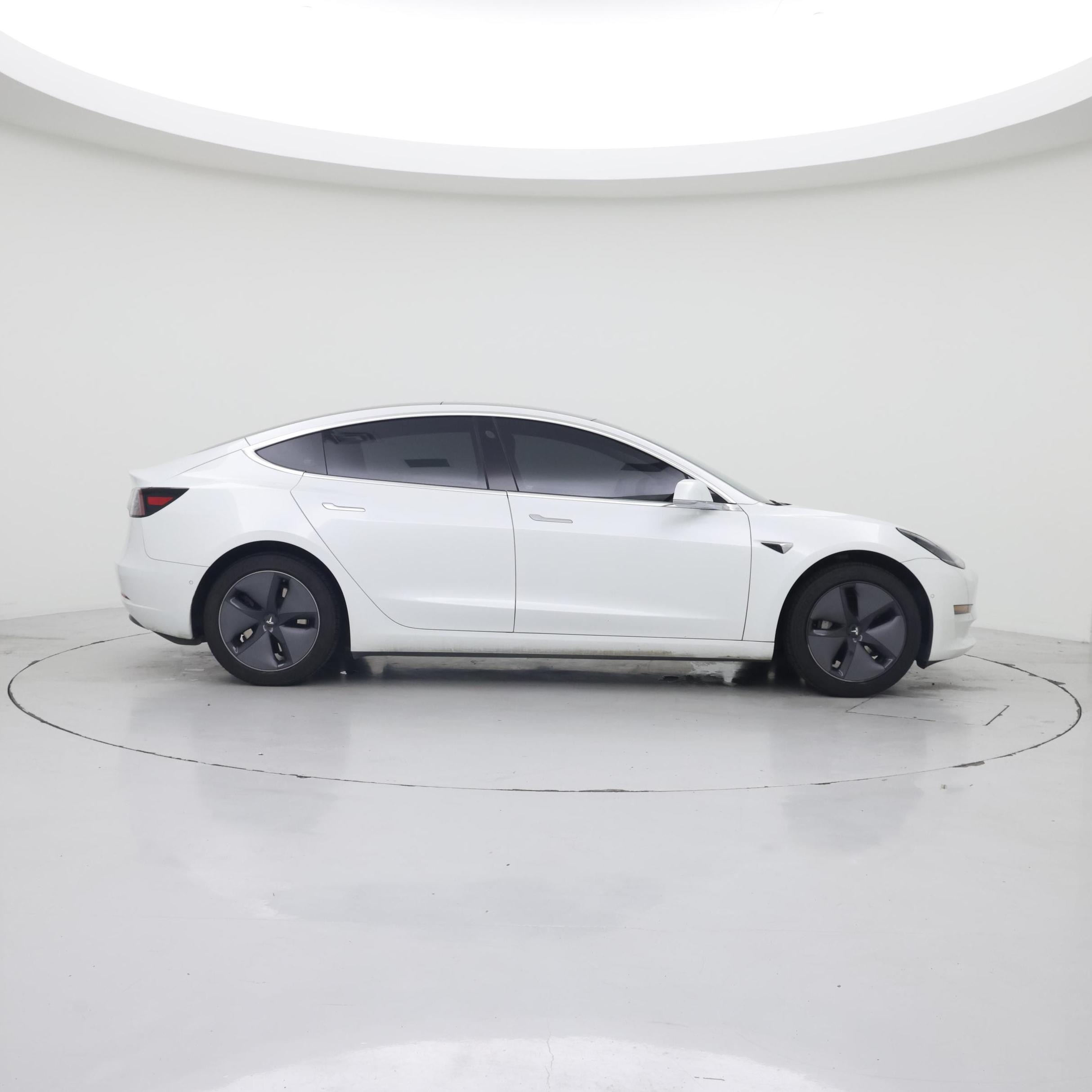 Thumbnail: 2020 Tesla Model 3 - 7
