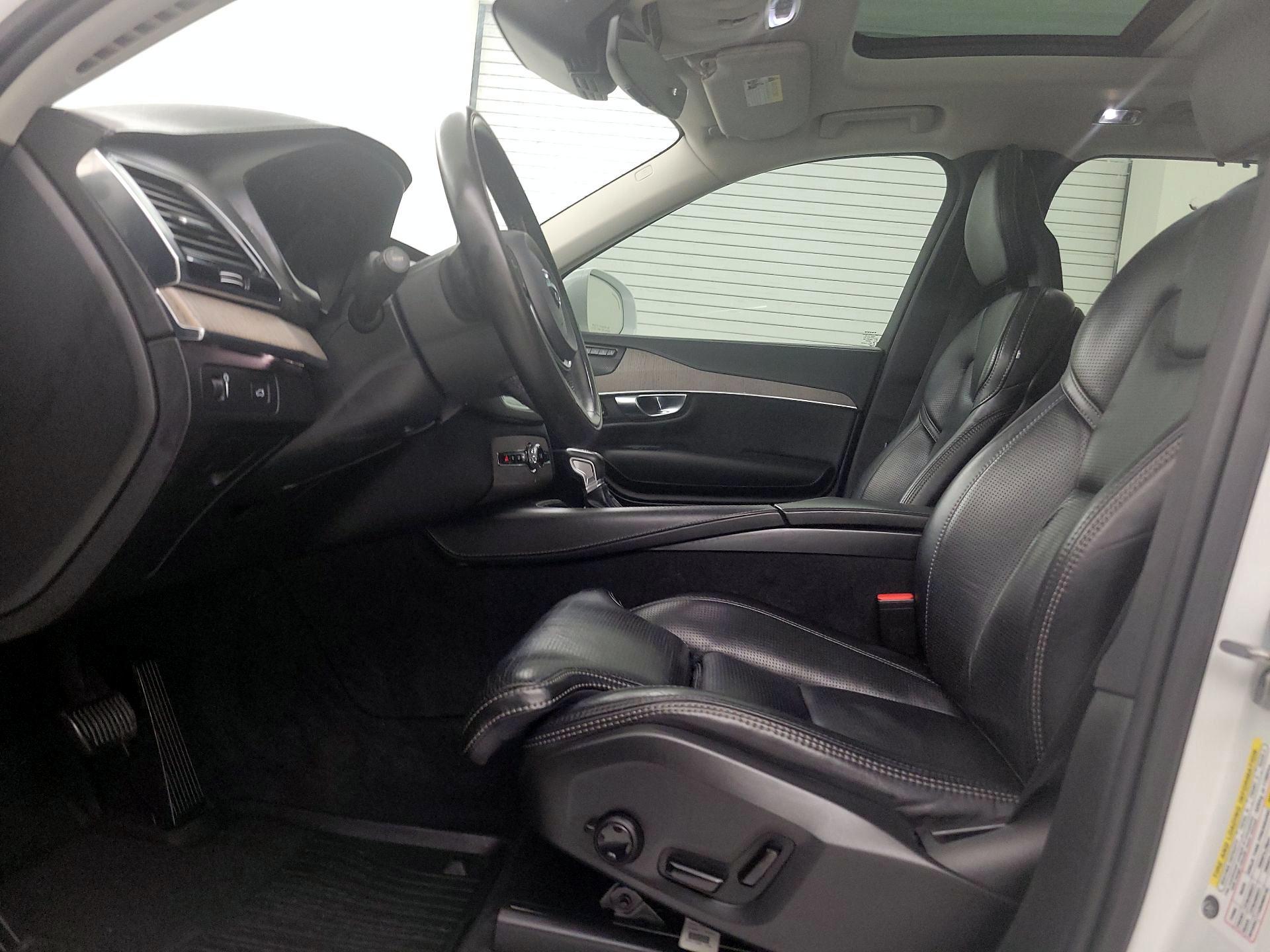 Thumbnail: 2021 Volvo XC90 - 11