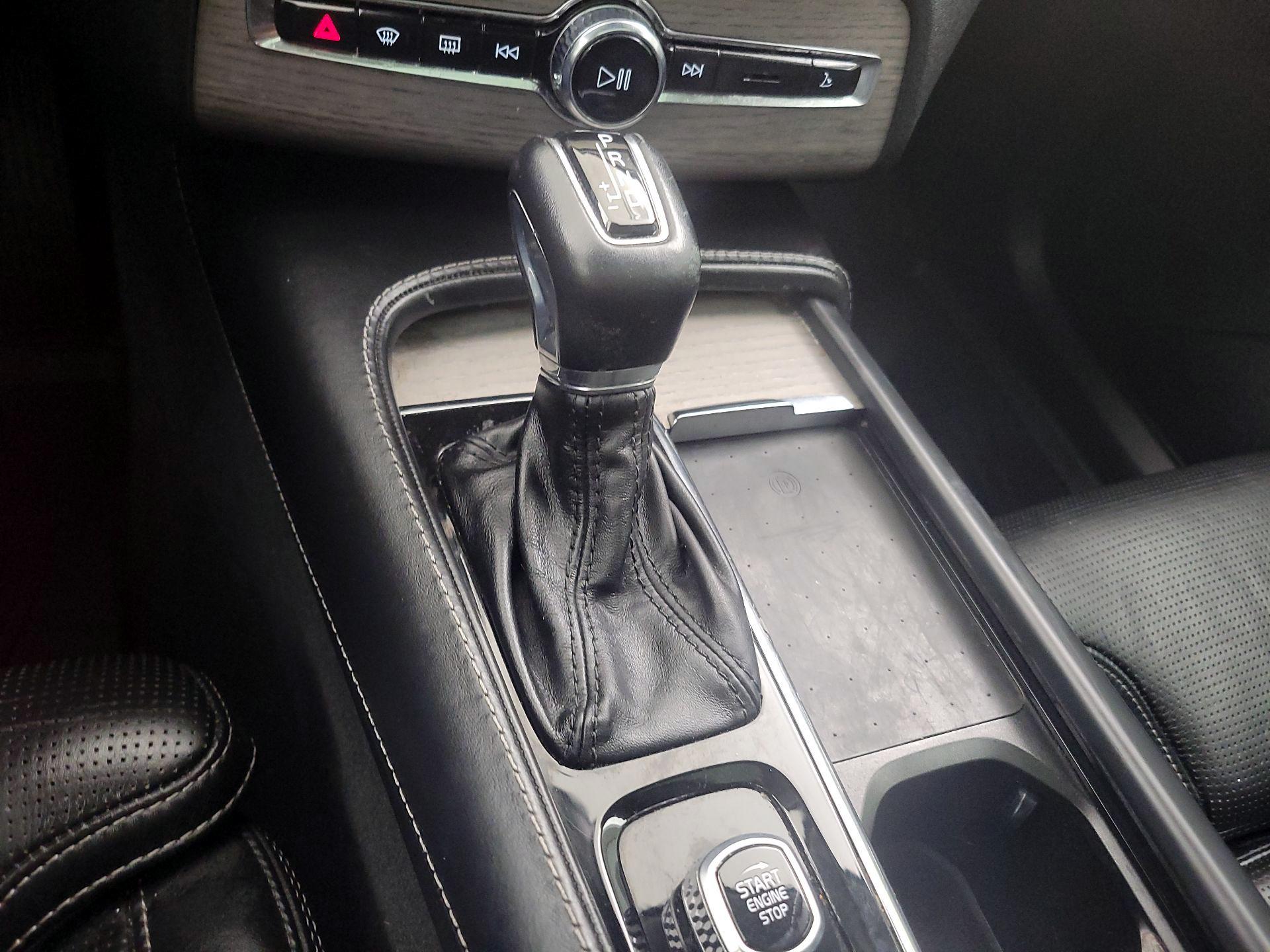 Thumbnail: 2021 Volvo XC90 - 18