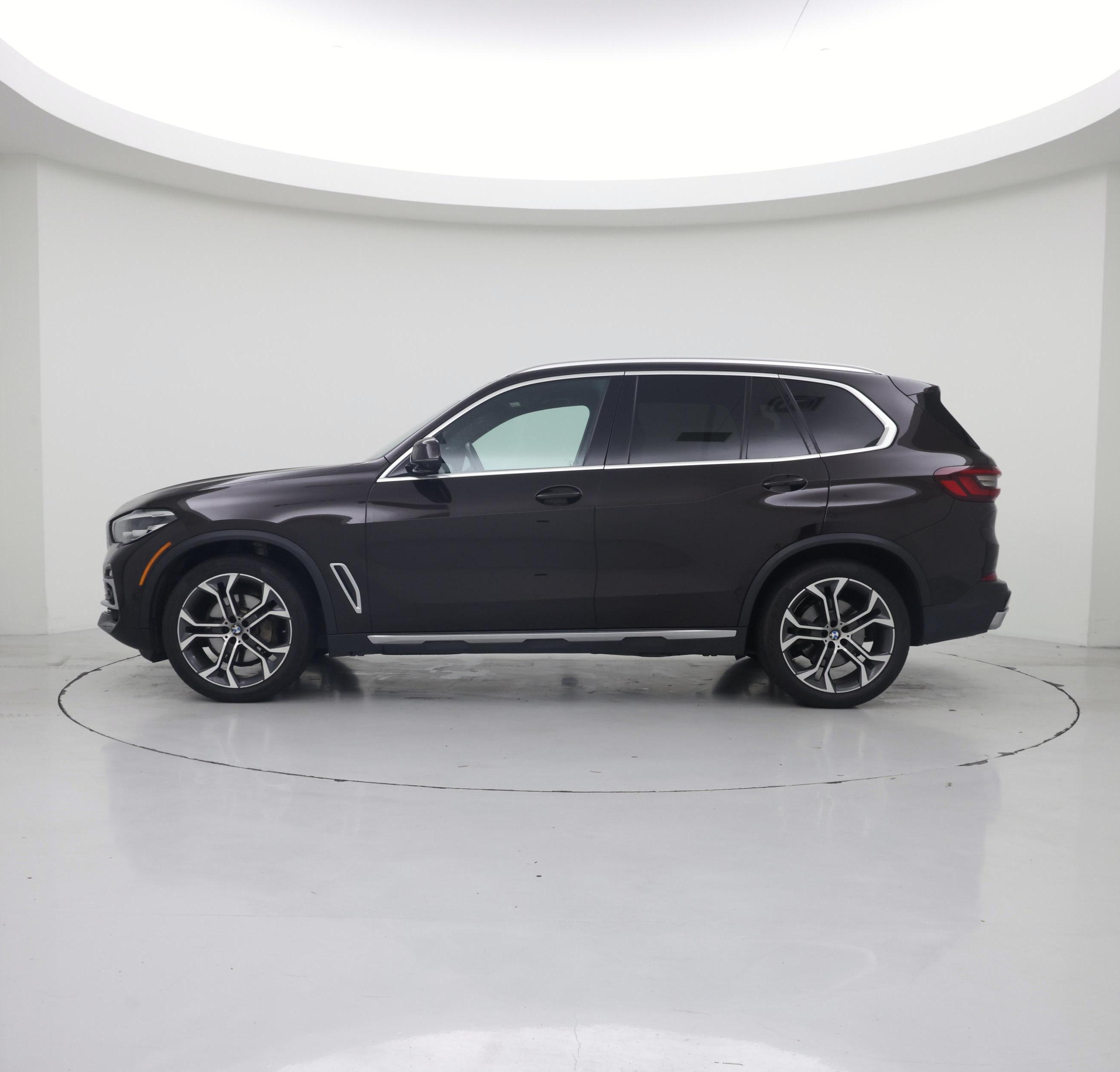 Thumbnail: 2021 BMW X5 - 3
