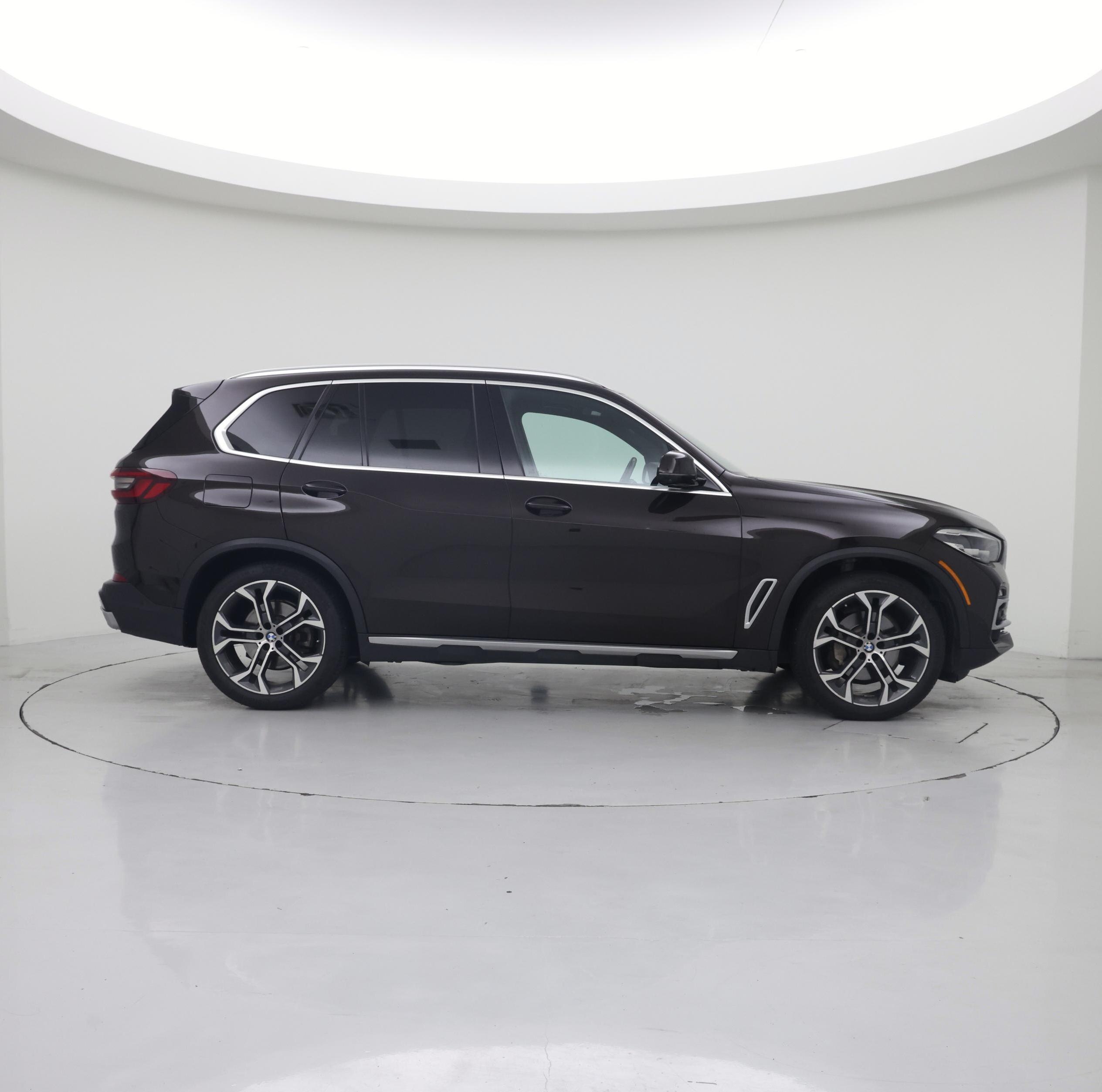 Thumbnail: 2021 BMW X5 - 7