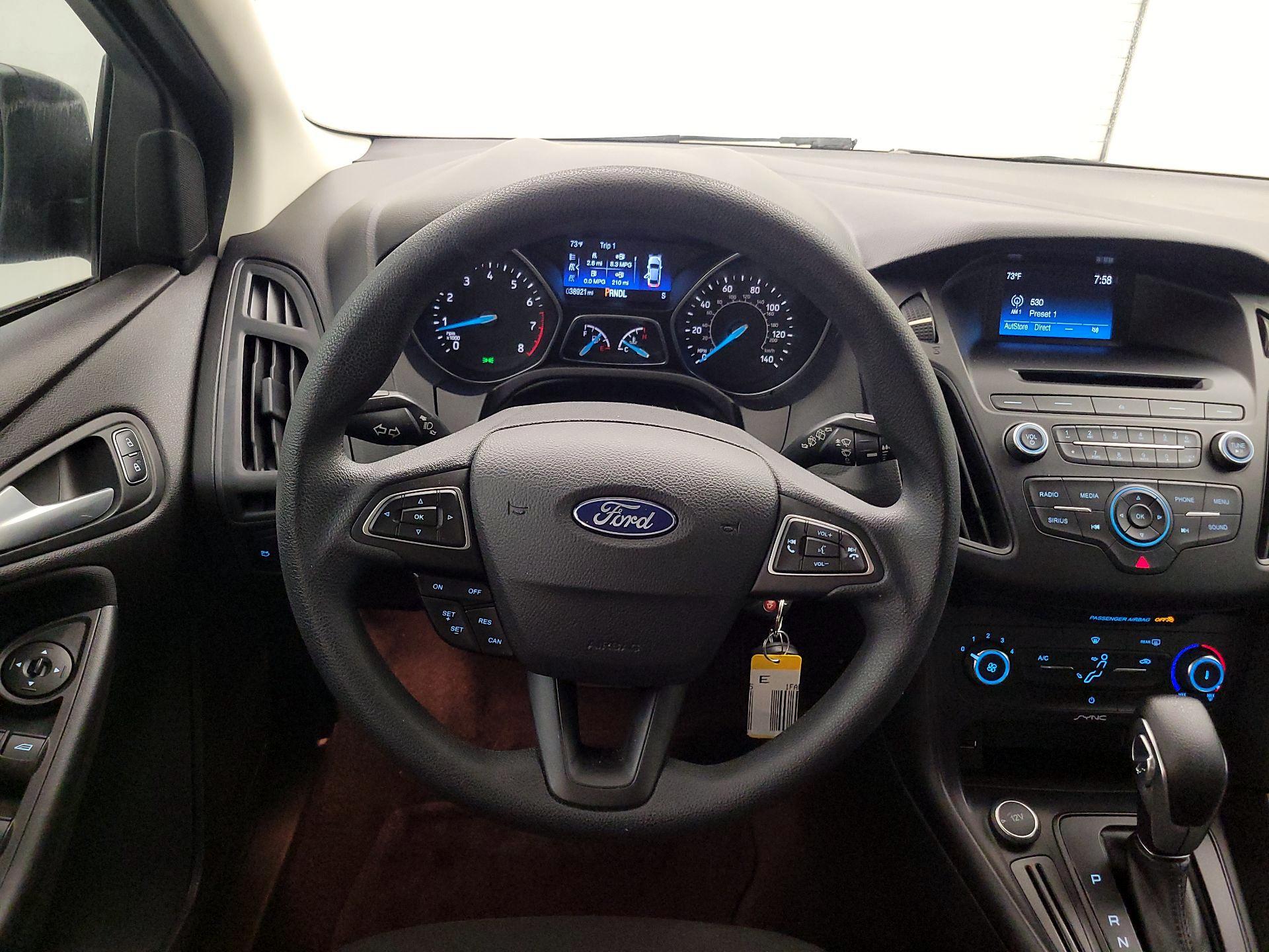 Thumbnail: 2017 Ford Focus - 10
