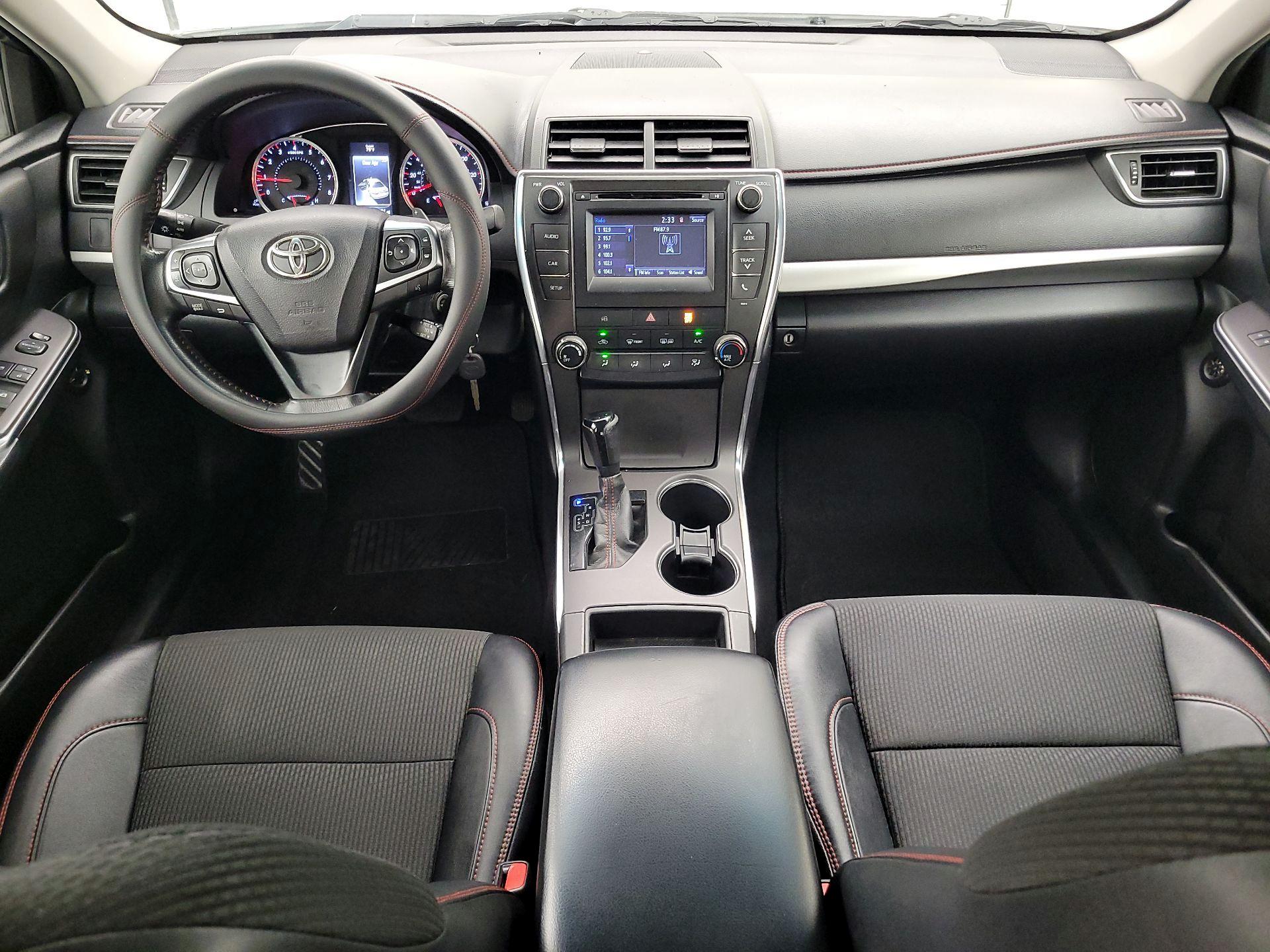 Thumbnail: 2016 Toyota Camry - 9