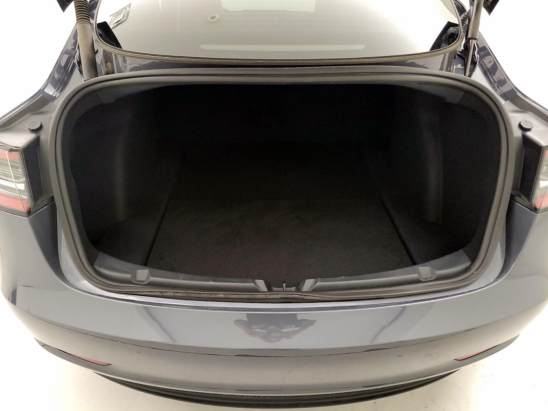 Thumbnail: 2023 Tesla Model 3 - 20