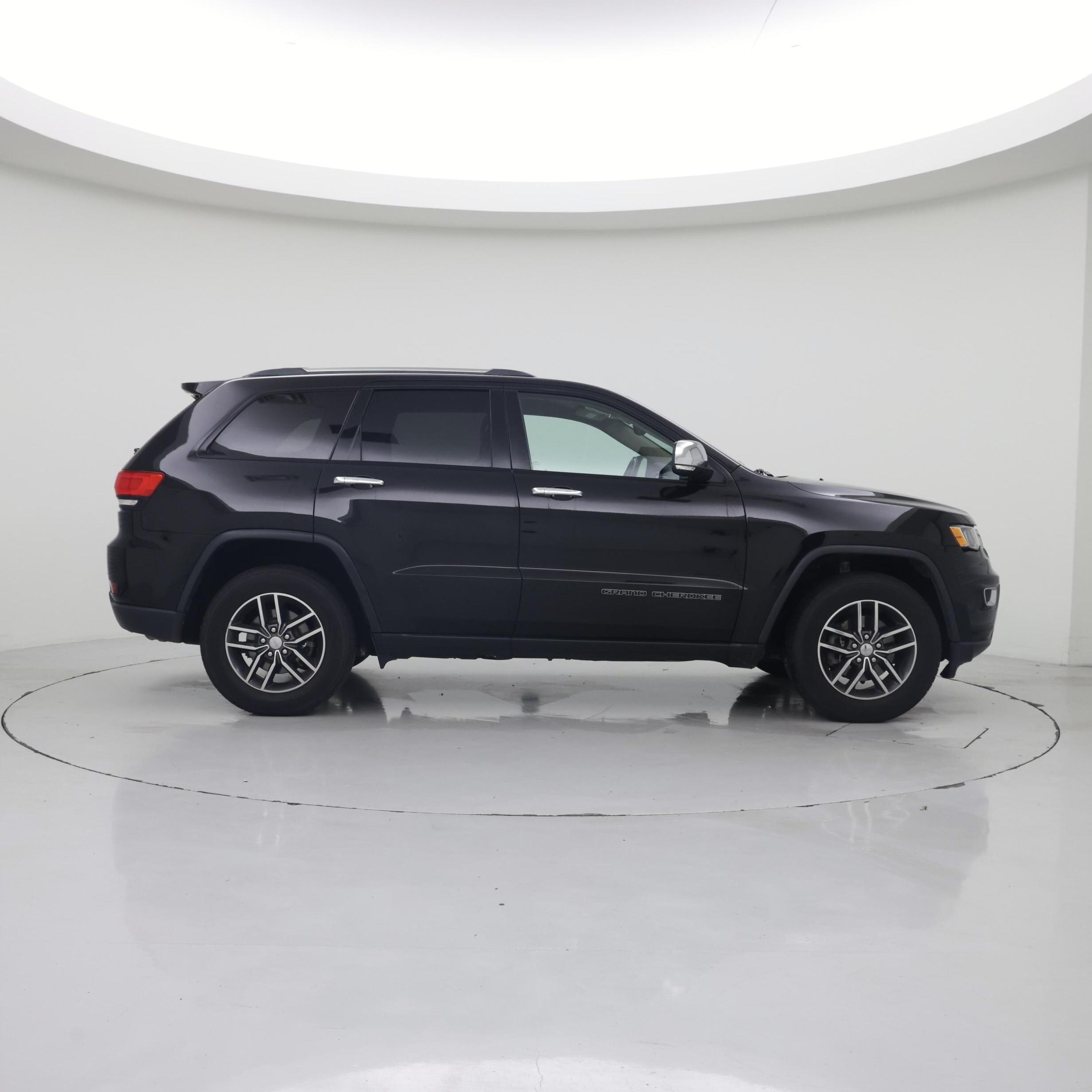 Thumbnail: 2018 Jeep Grand Cherokee - 7