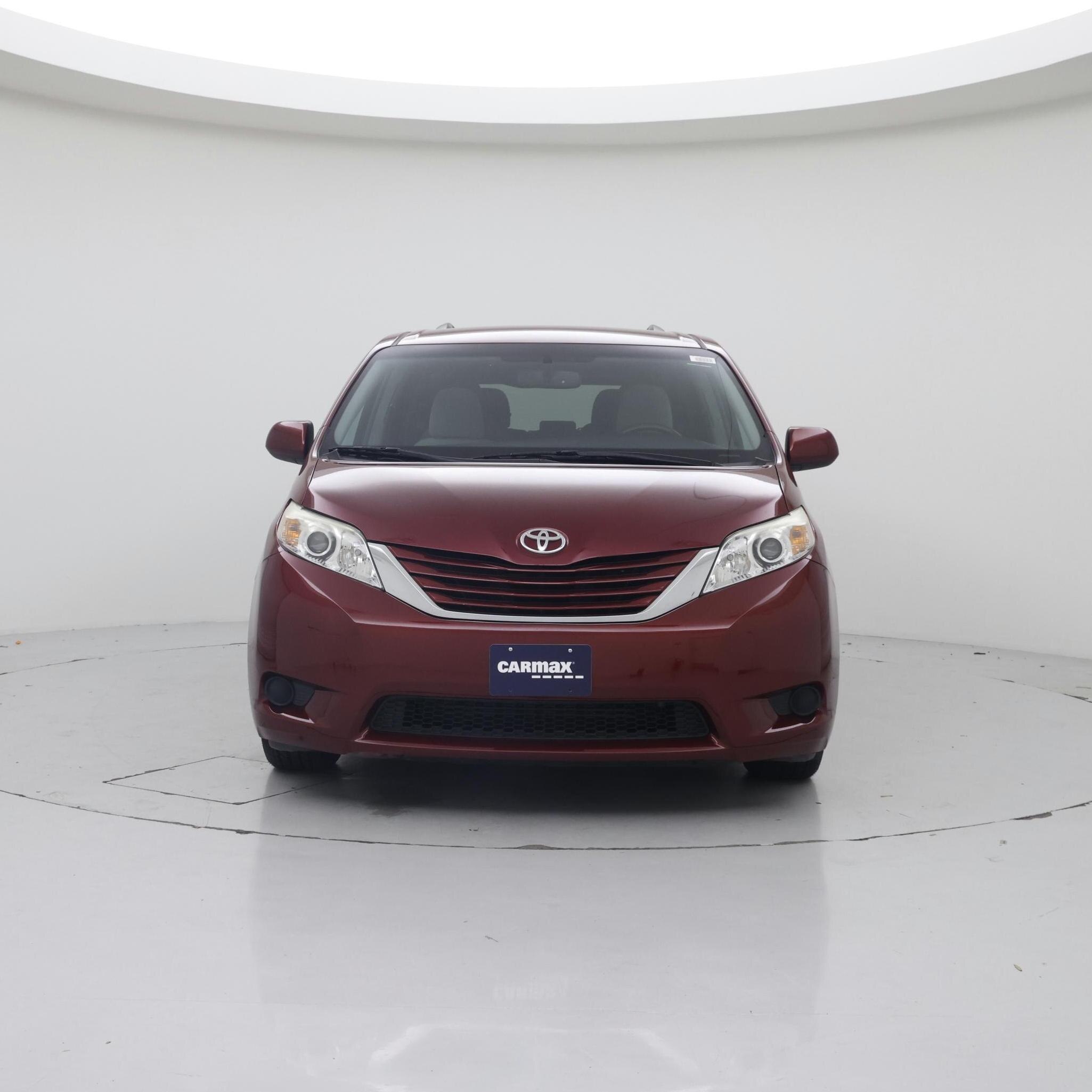 Thumbnail: 2017 Toyota Sienna - 5