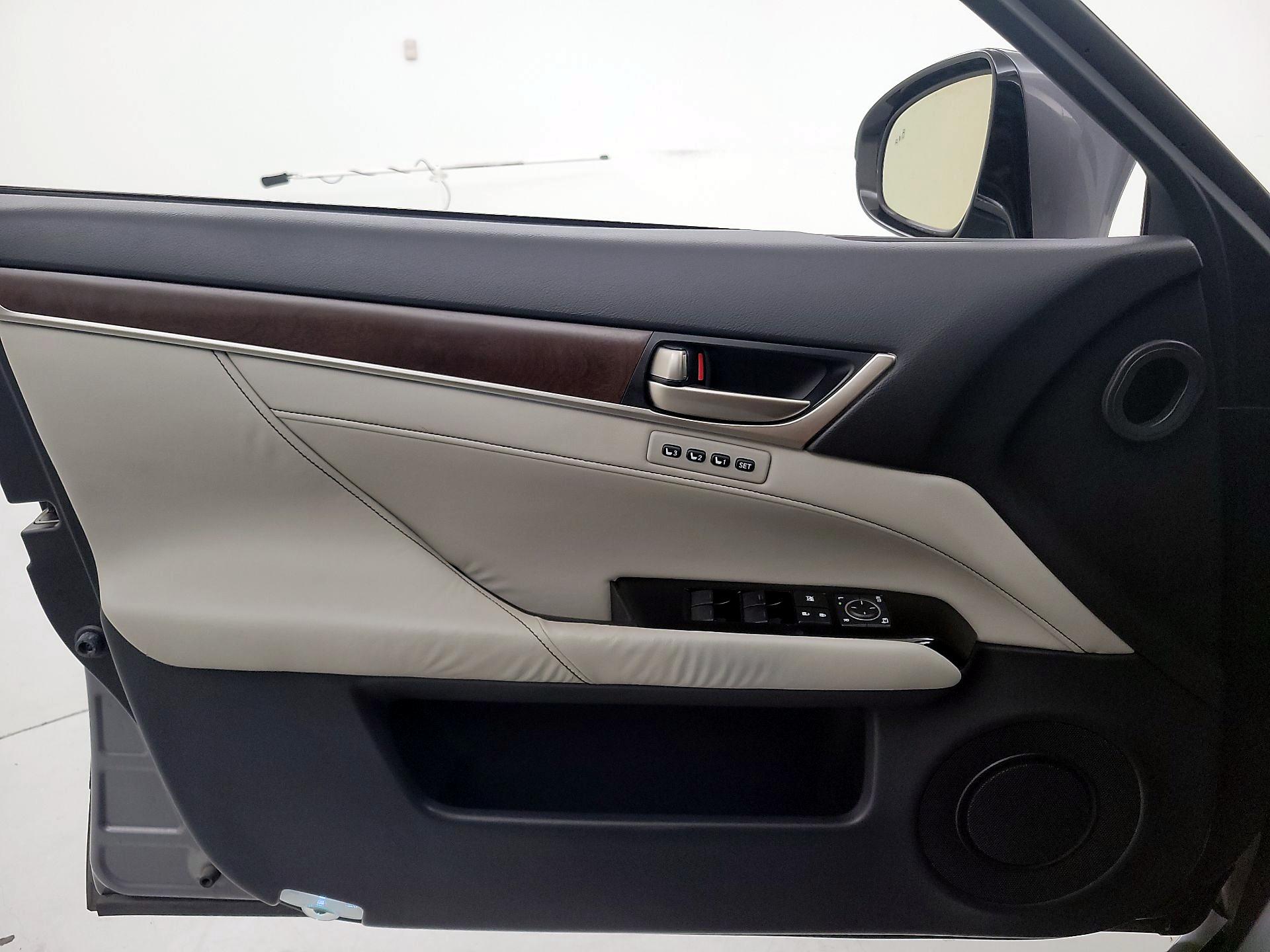Thumbnail: 2014 Lexus GS - 12