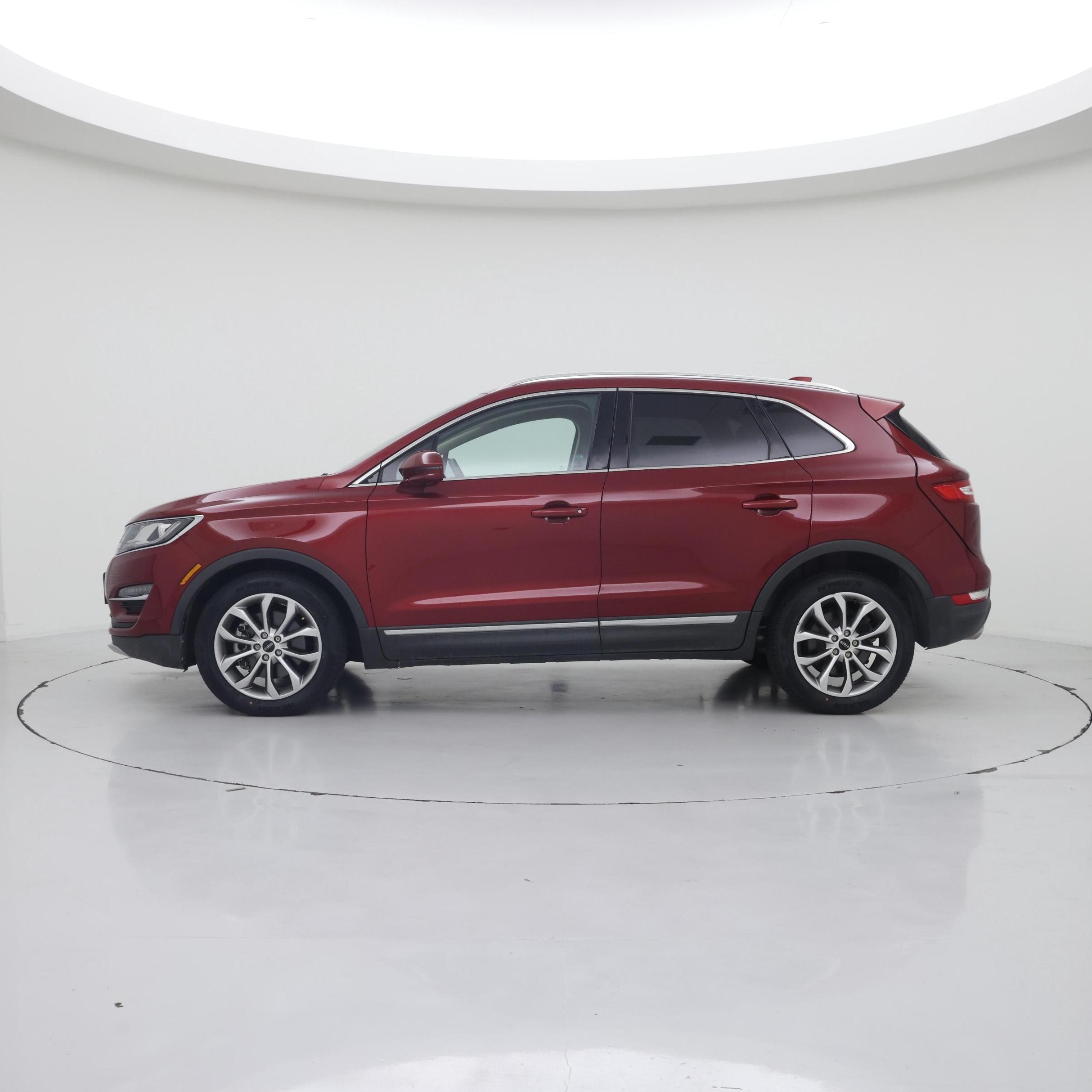 Thumbnail: 2017 Lincoln MKC - 3