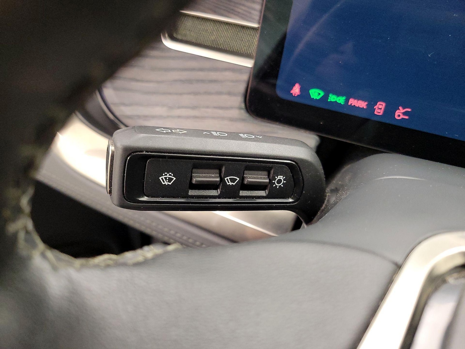 2023 Rivian R1T Adventure - Photo 14