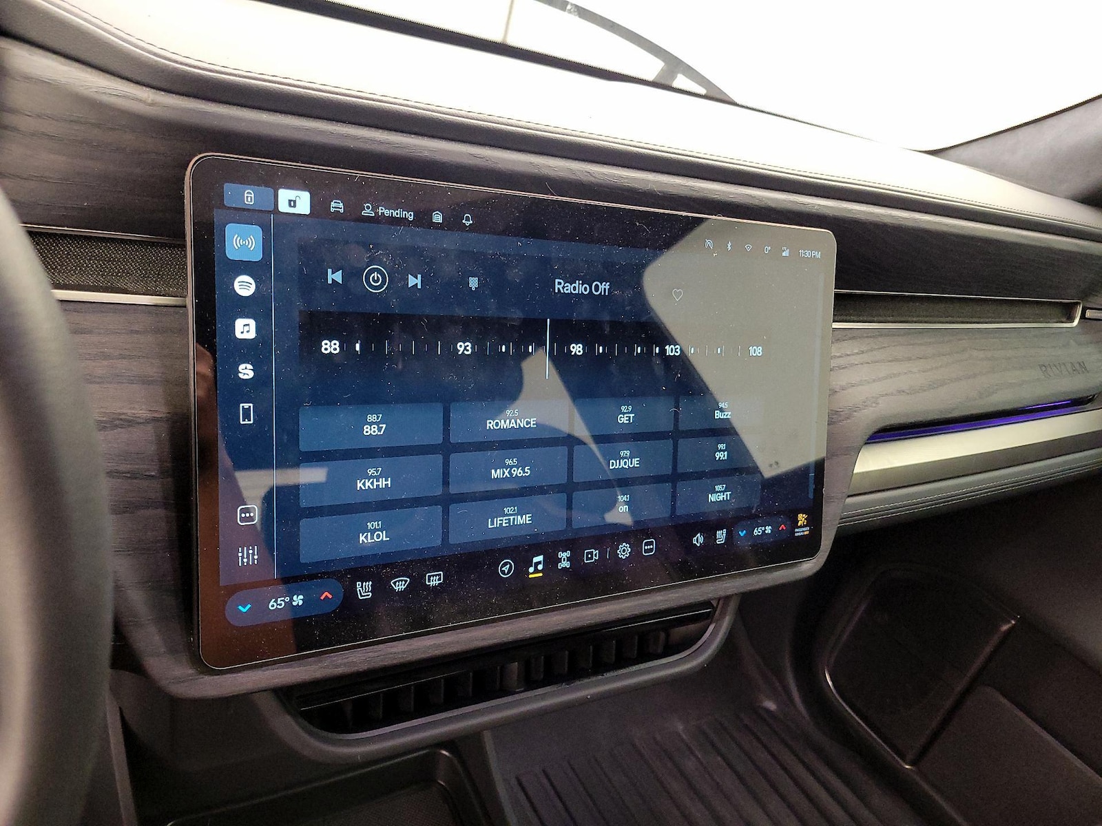 2023 Rivian R1T Adventure - Photo 16