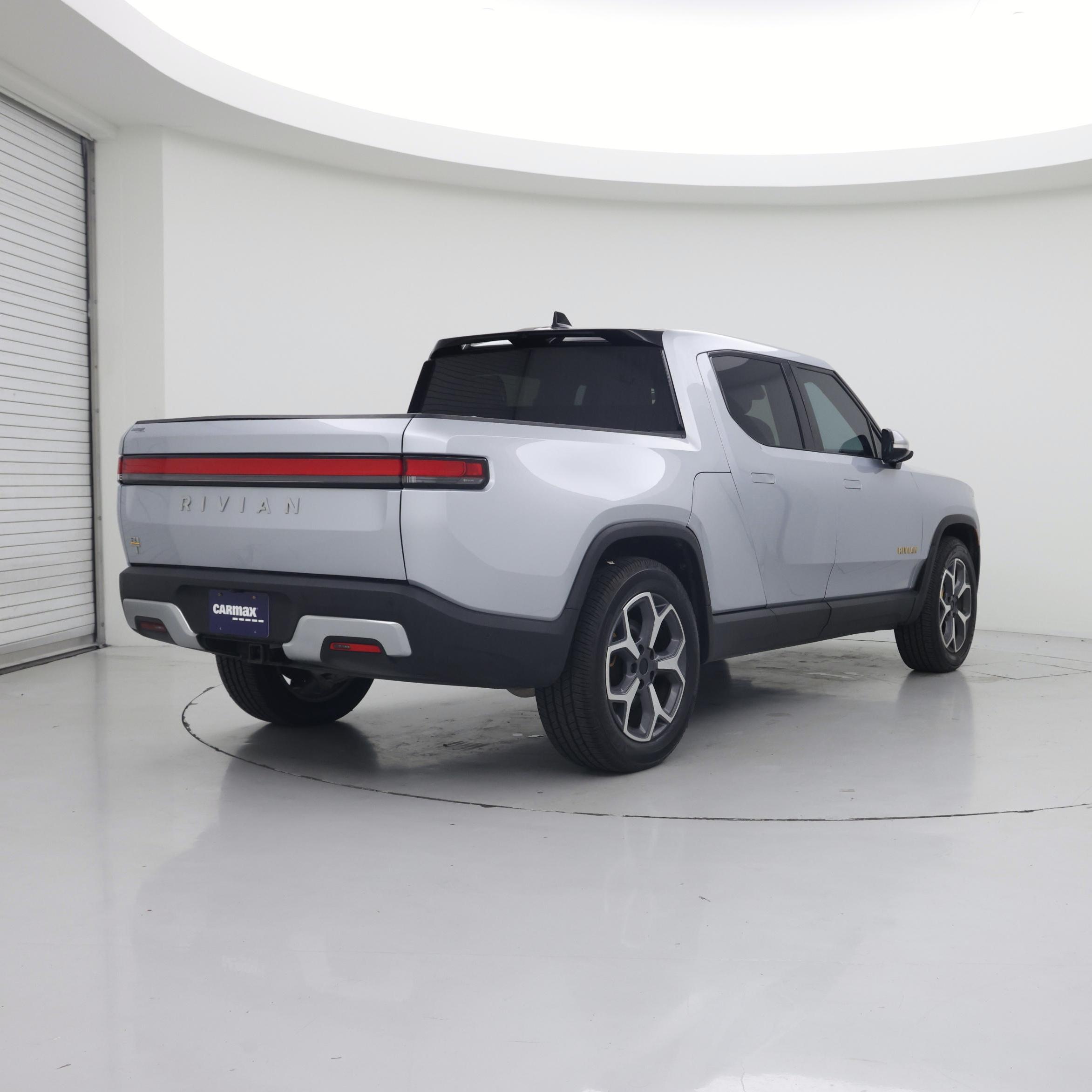 Thumbnail: 2023 Rivian R1T - 8