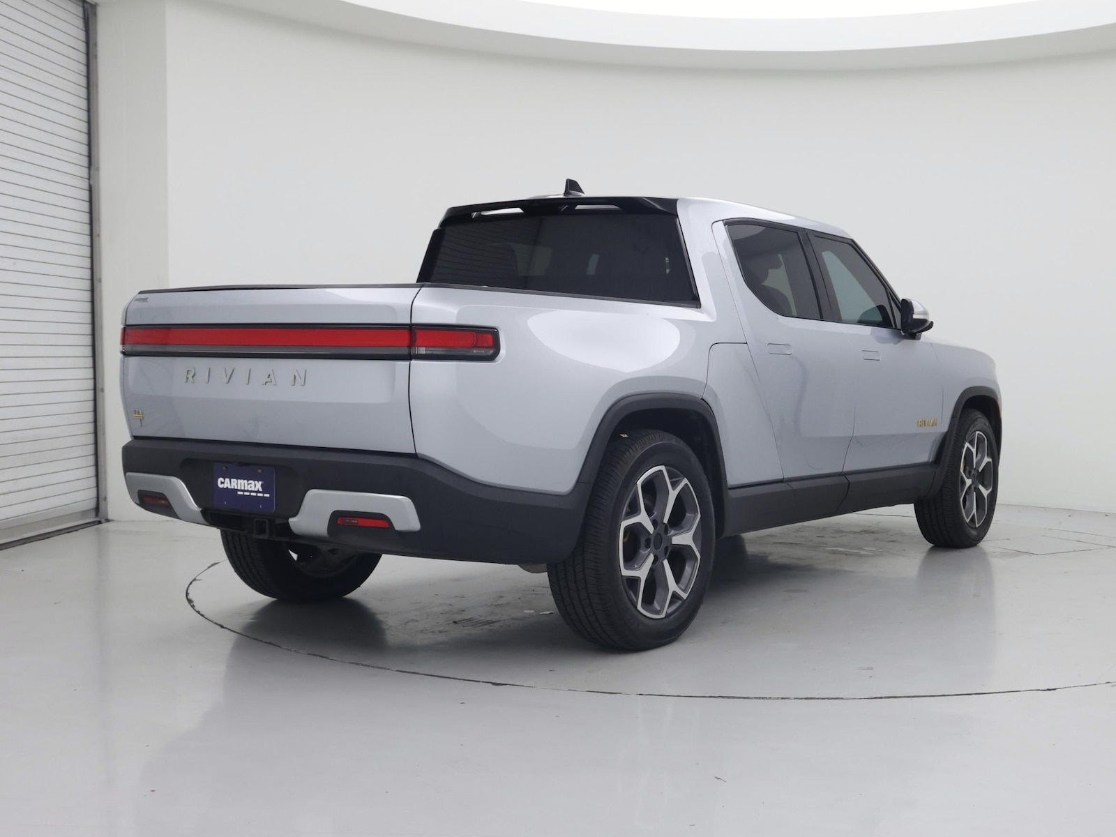 2023 Rivian R1T Adventure - Photo 9