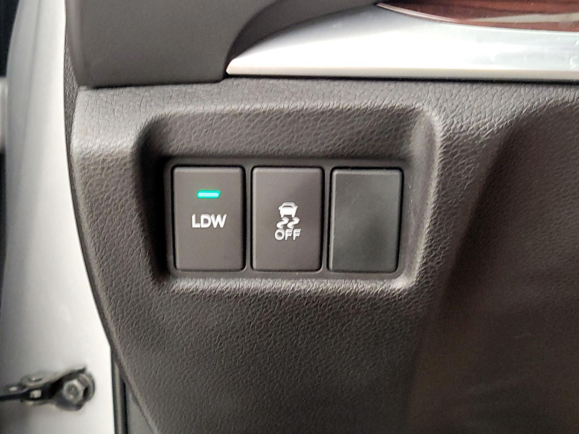 Thumbnail: 2014 Acura MDX - 13