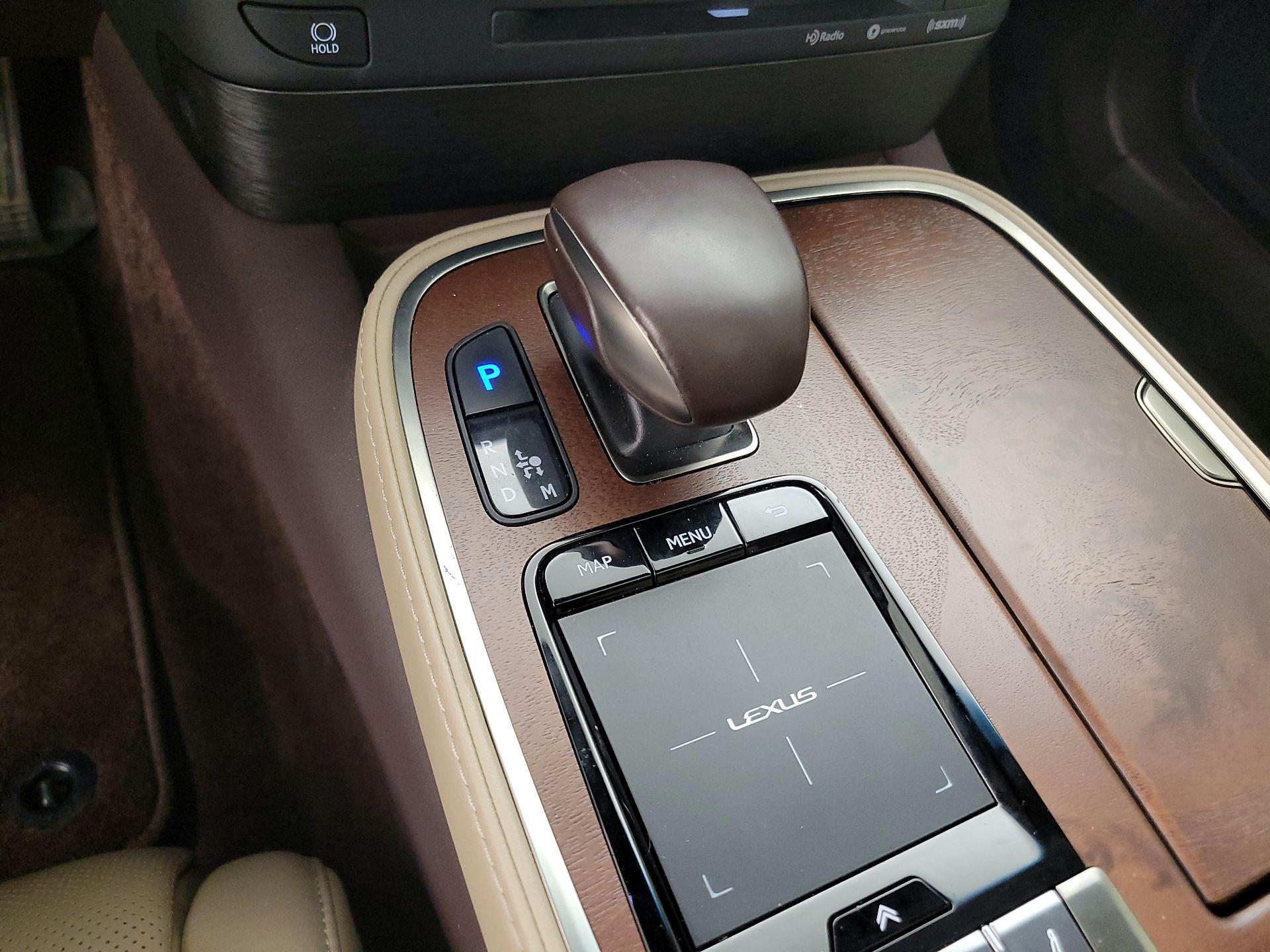 Thumbnail: 2018 Lexus LS - 18