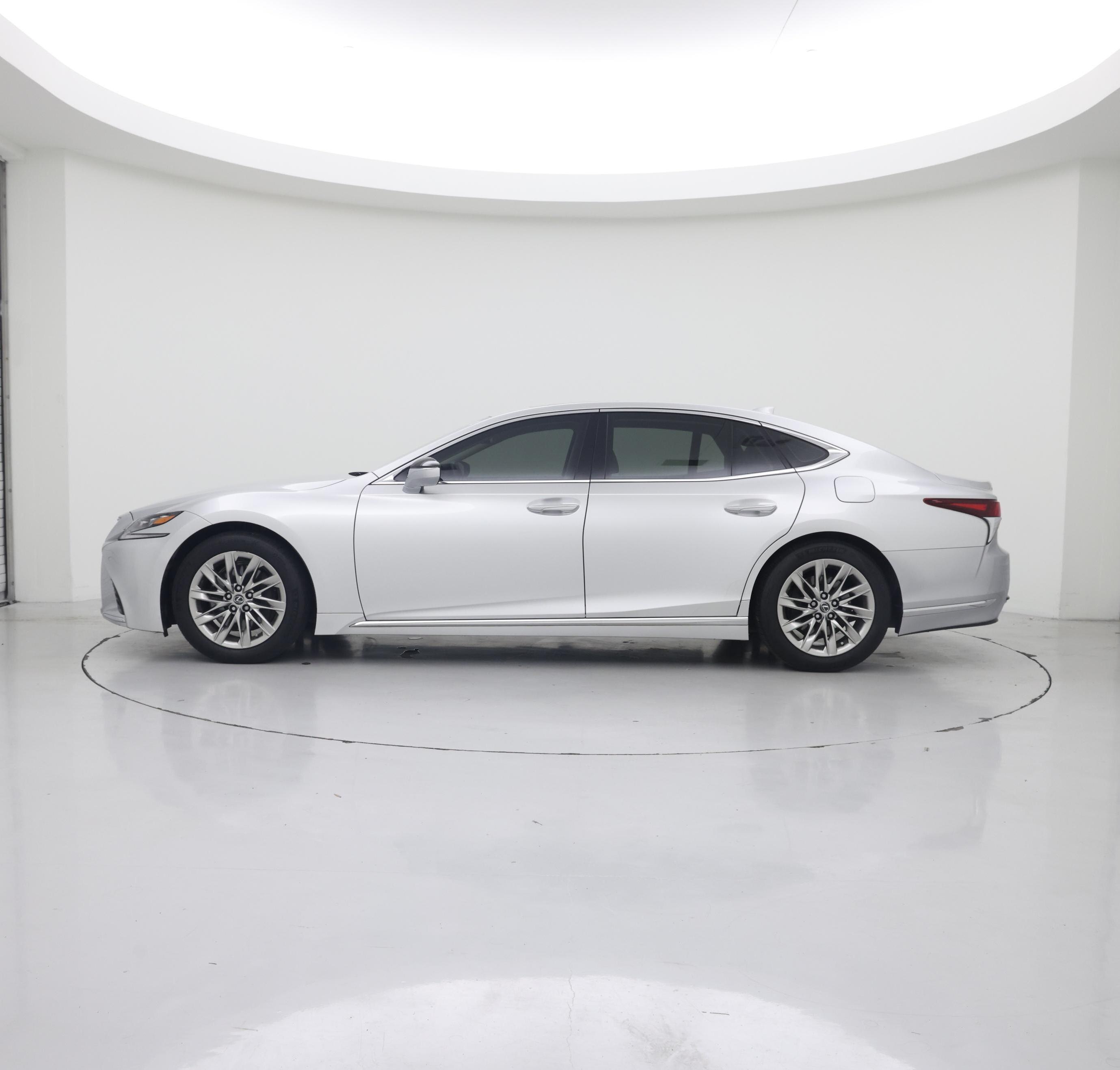 Thumbnail: 2018 Lexus LS - 3