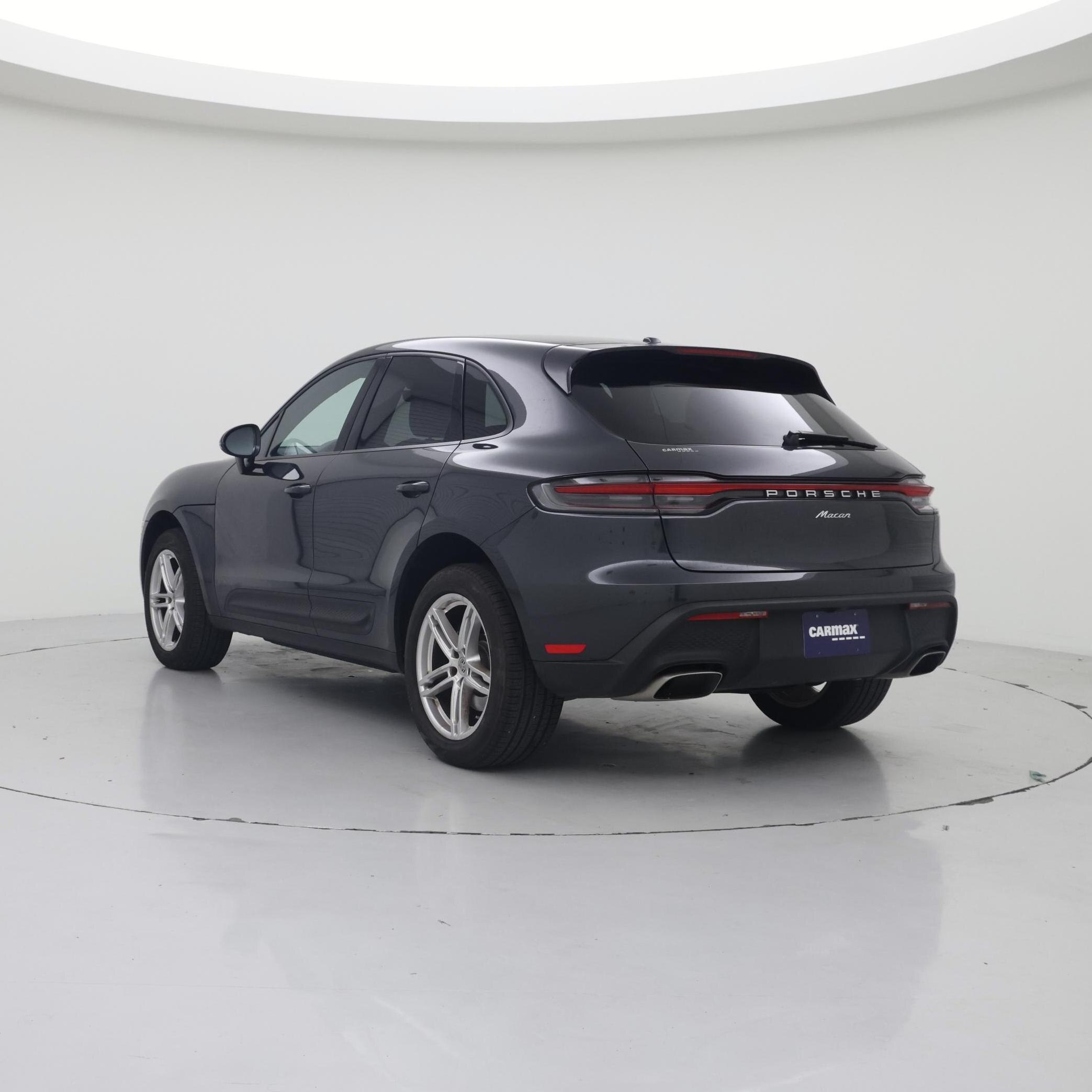 Thumbnail: 2022 Porsche Macan - 2