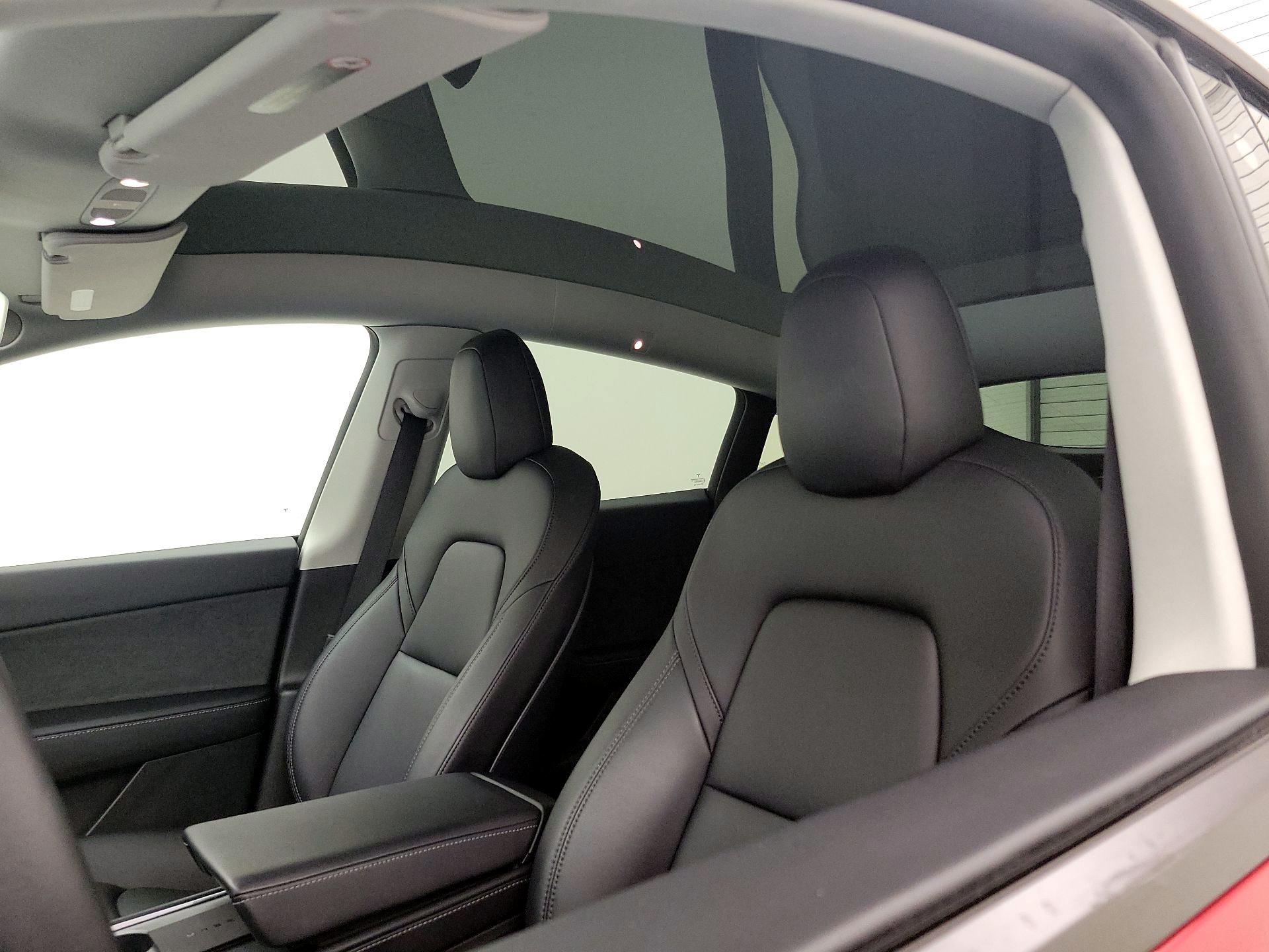 Thumbnail: 2022 Tesla Model Y - 19