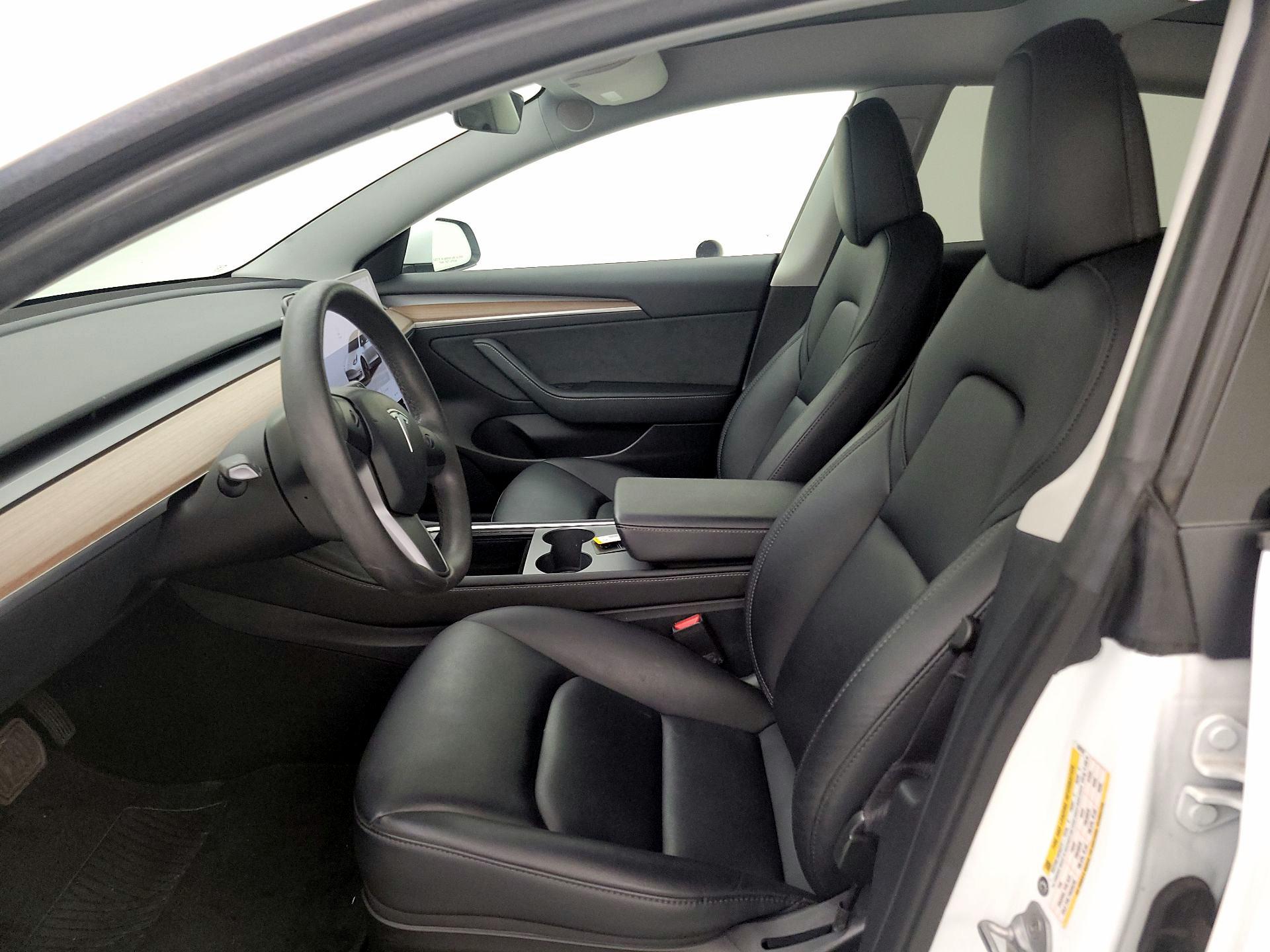 Thumbnail: 2023 Tesla Model 3 - 11