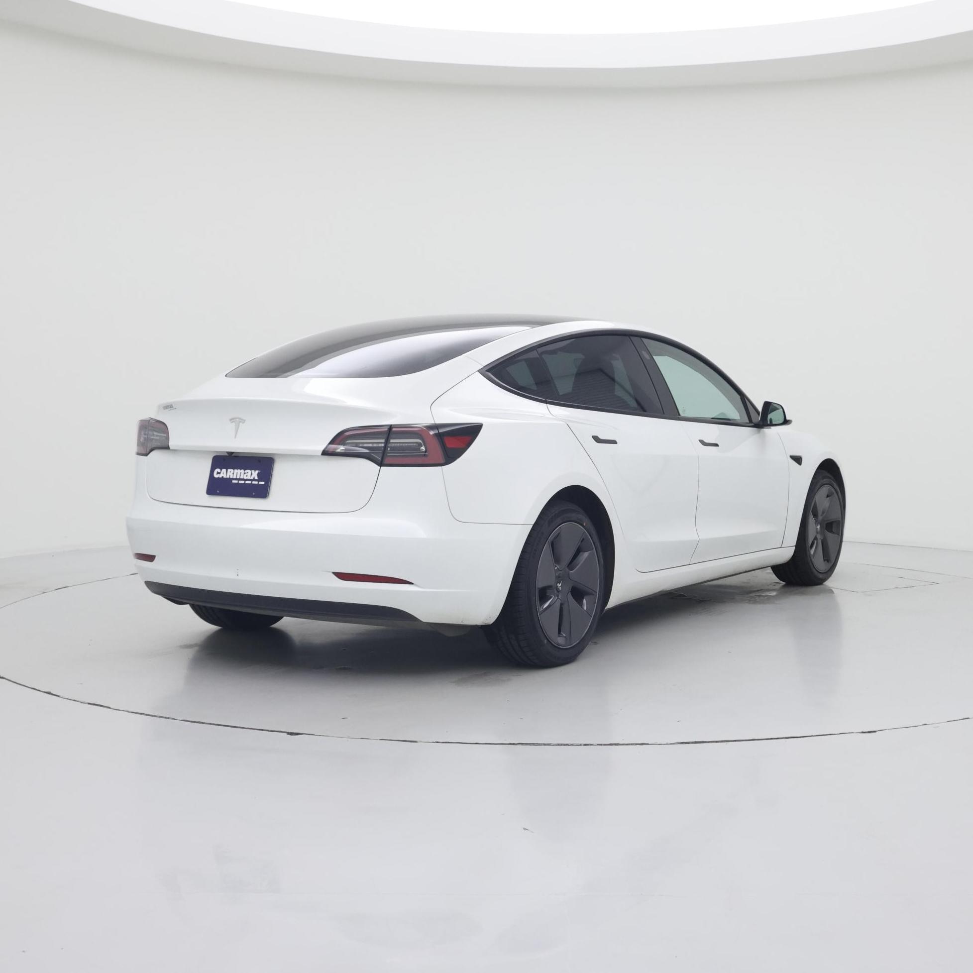 Thumbnail: 2023 Tesla Model 3 - 8