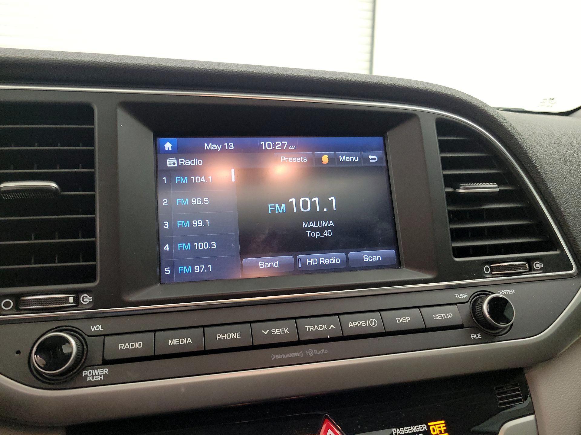 Thumbnail: 2018 Hyundai Elantra - 15