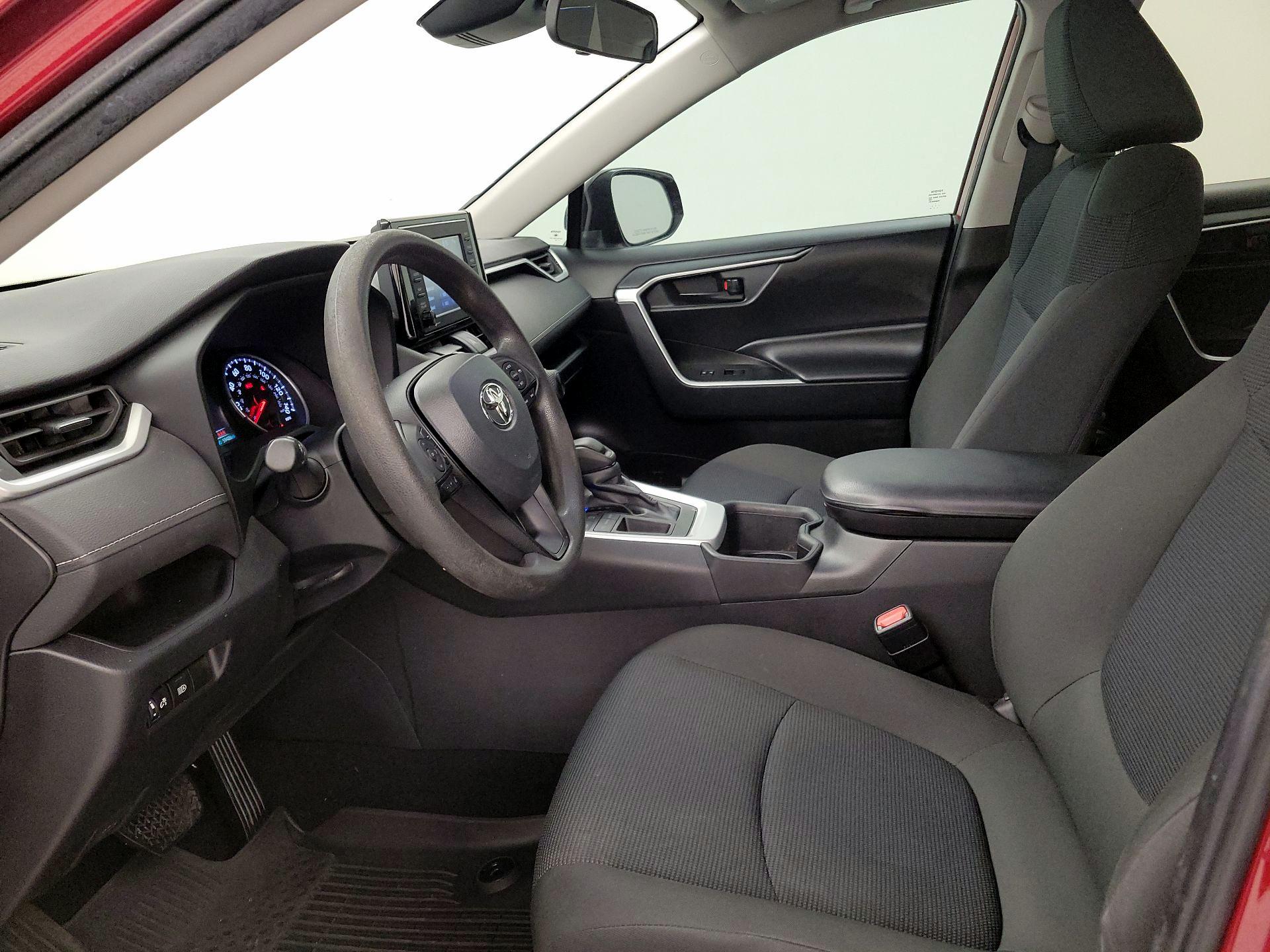 Thumbnail: 2022 Toyota RAV4 - 11