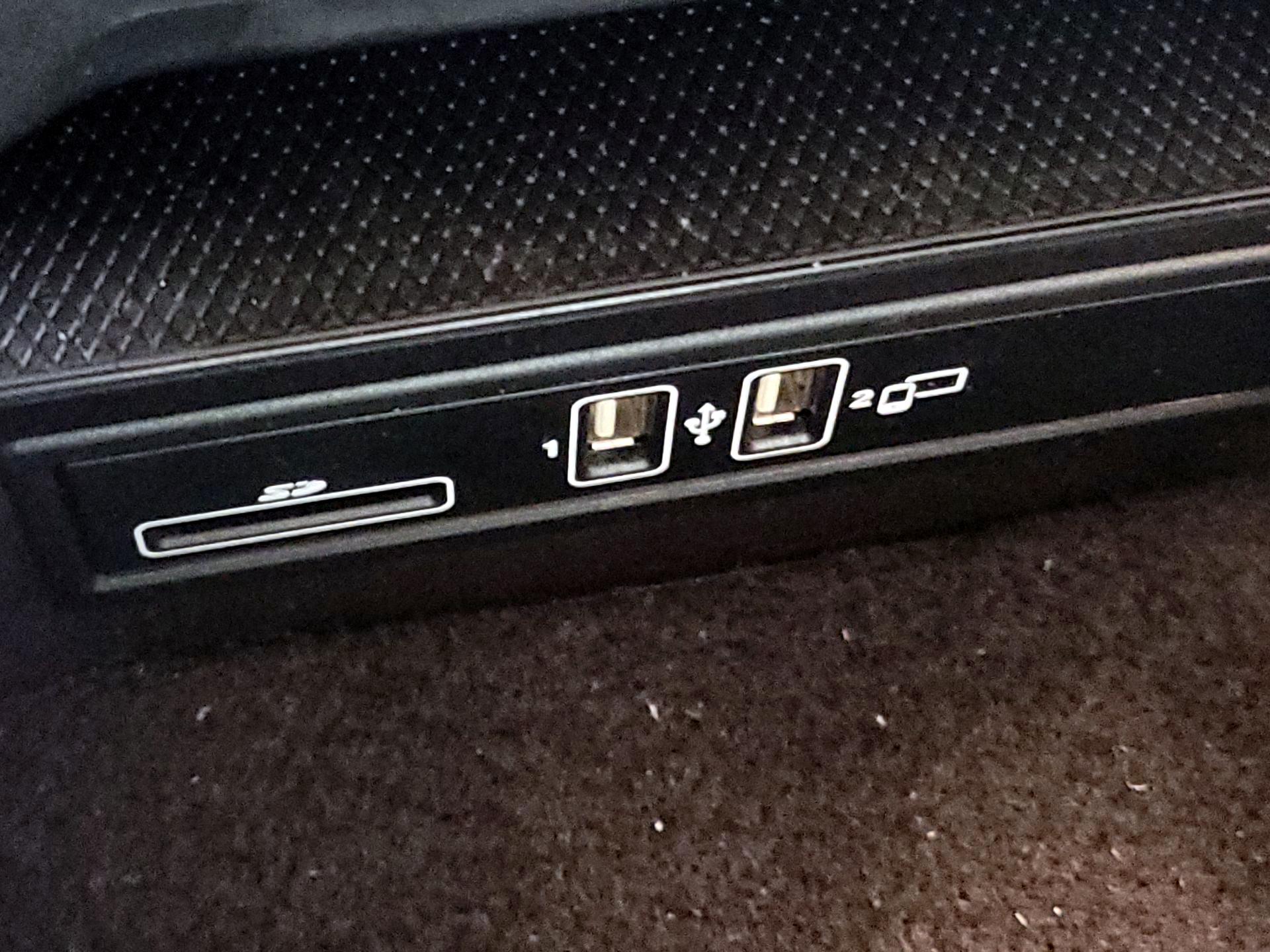 Thumbnail: 2021 Mercedes-Benz C-Class - 18