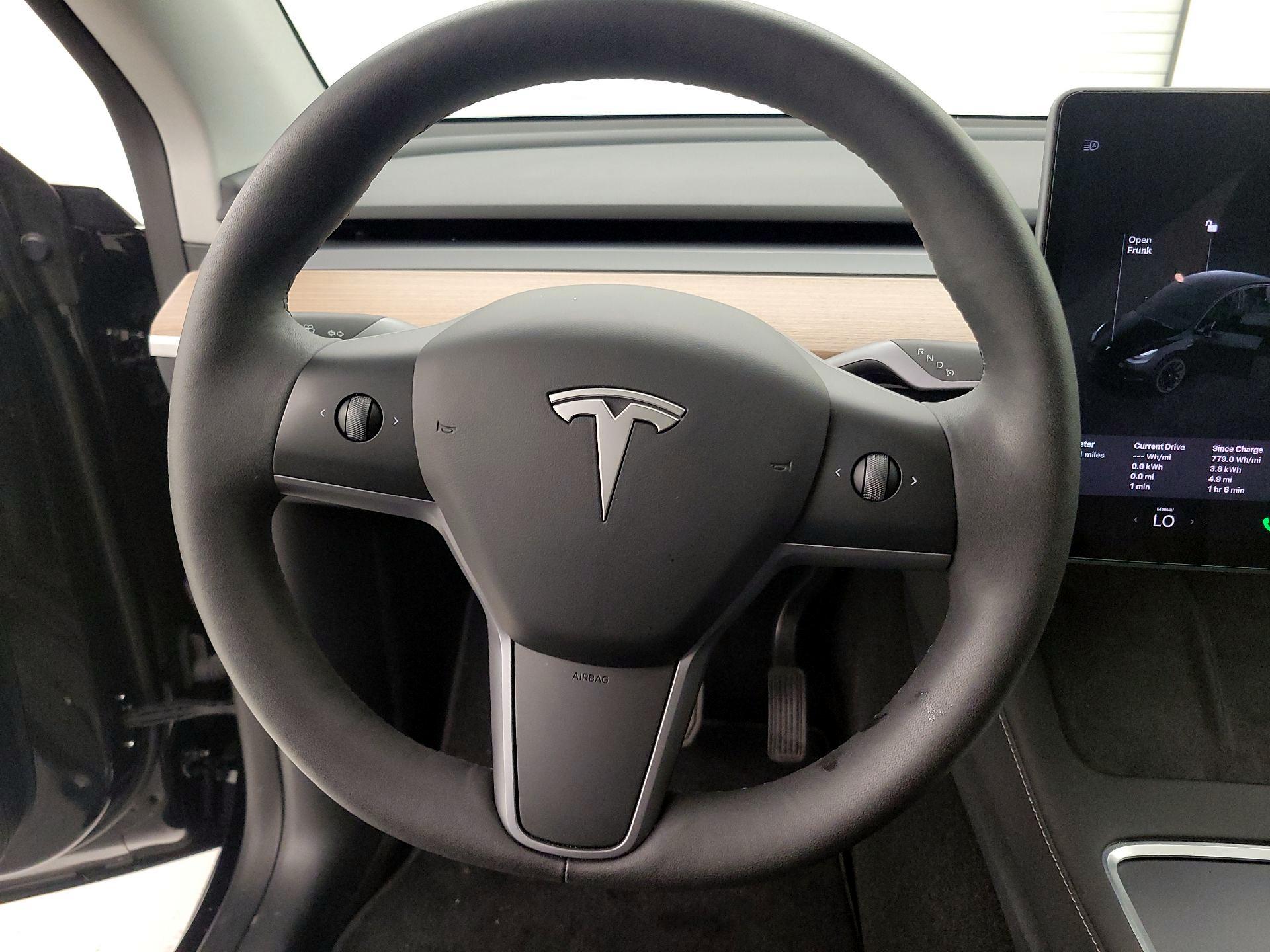 Thumbnail: 2023 Tesla Model Y - 10