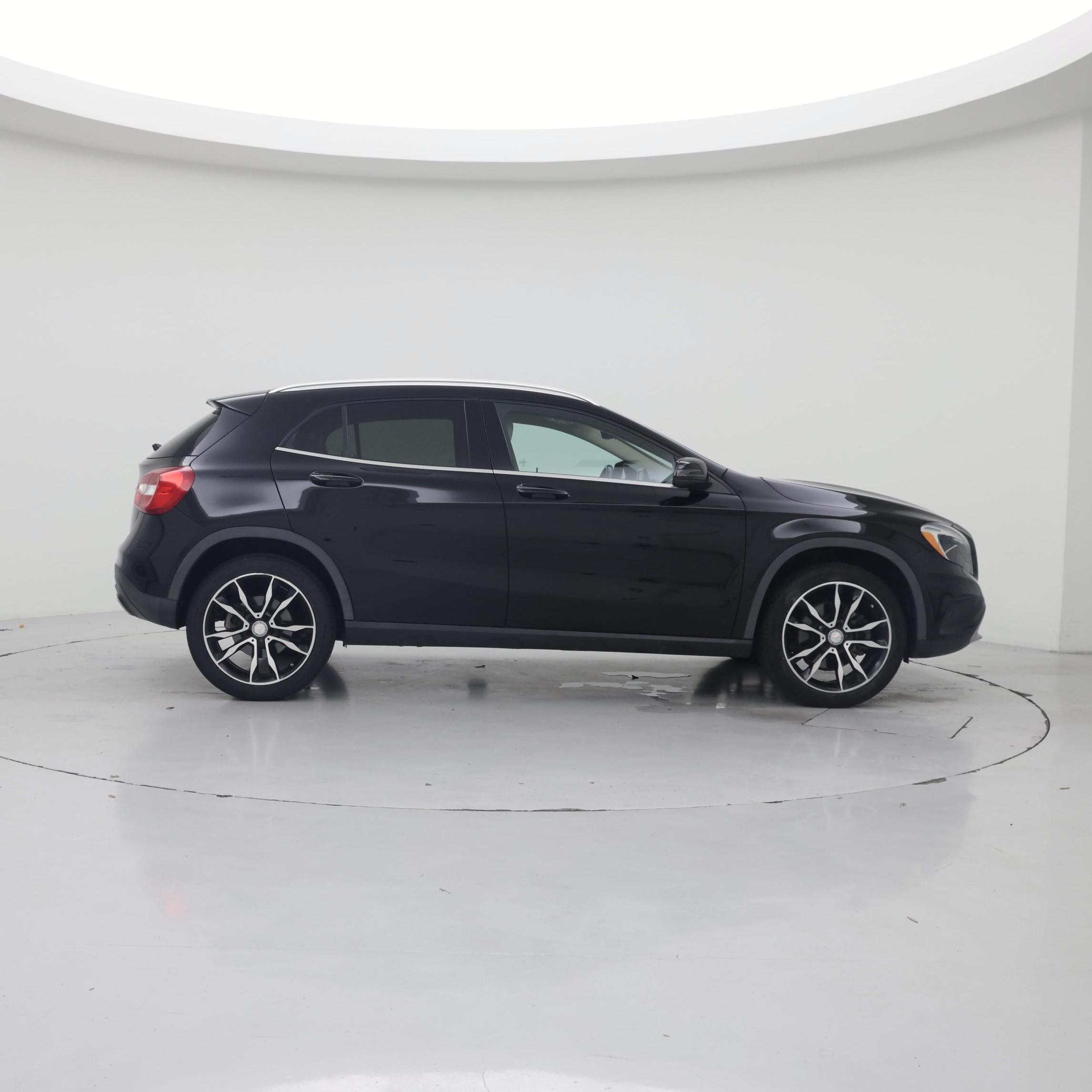 Thumbnail: 2015 Mercedes-Benz GLA - 7