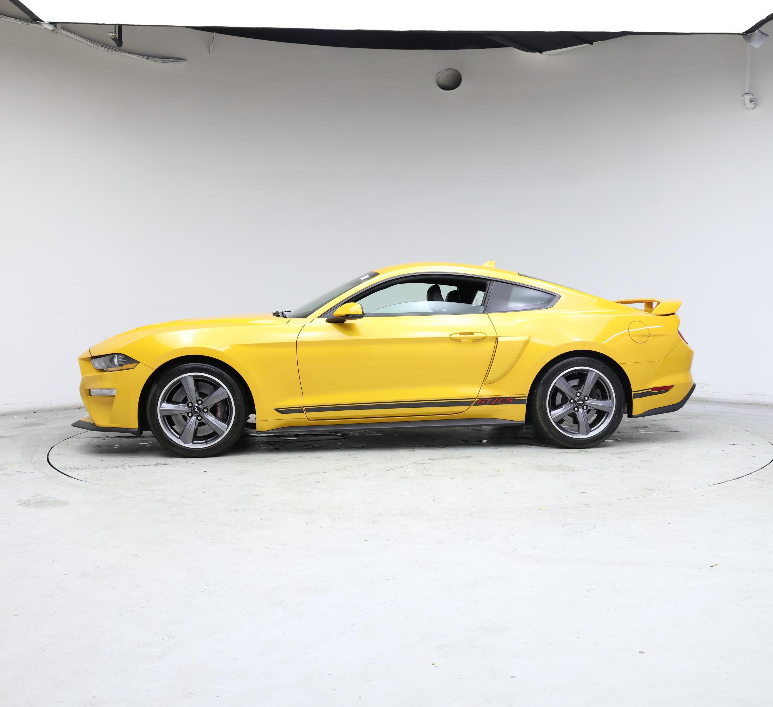 Thumbnail: 2022 Ford Mustang - 3