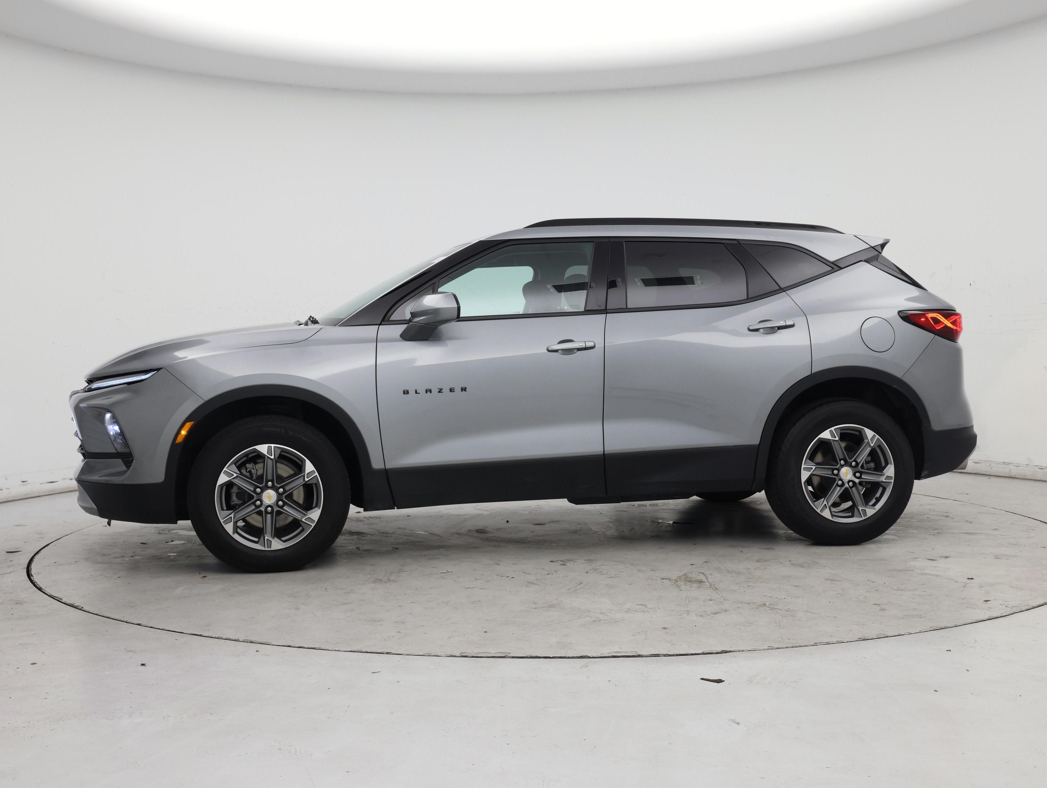 Thumbnail: 2023 Chevrolet Blazer - 3