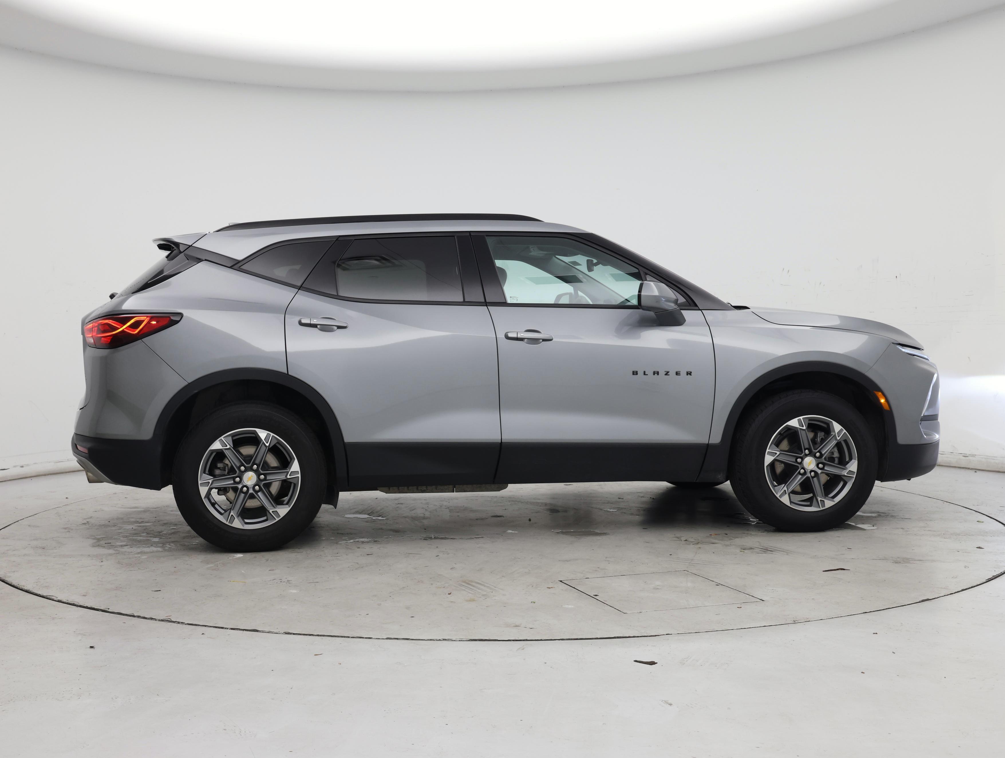 Thumbnail: 2023 Chevrolet Blazer - 7