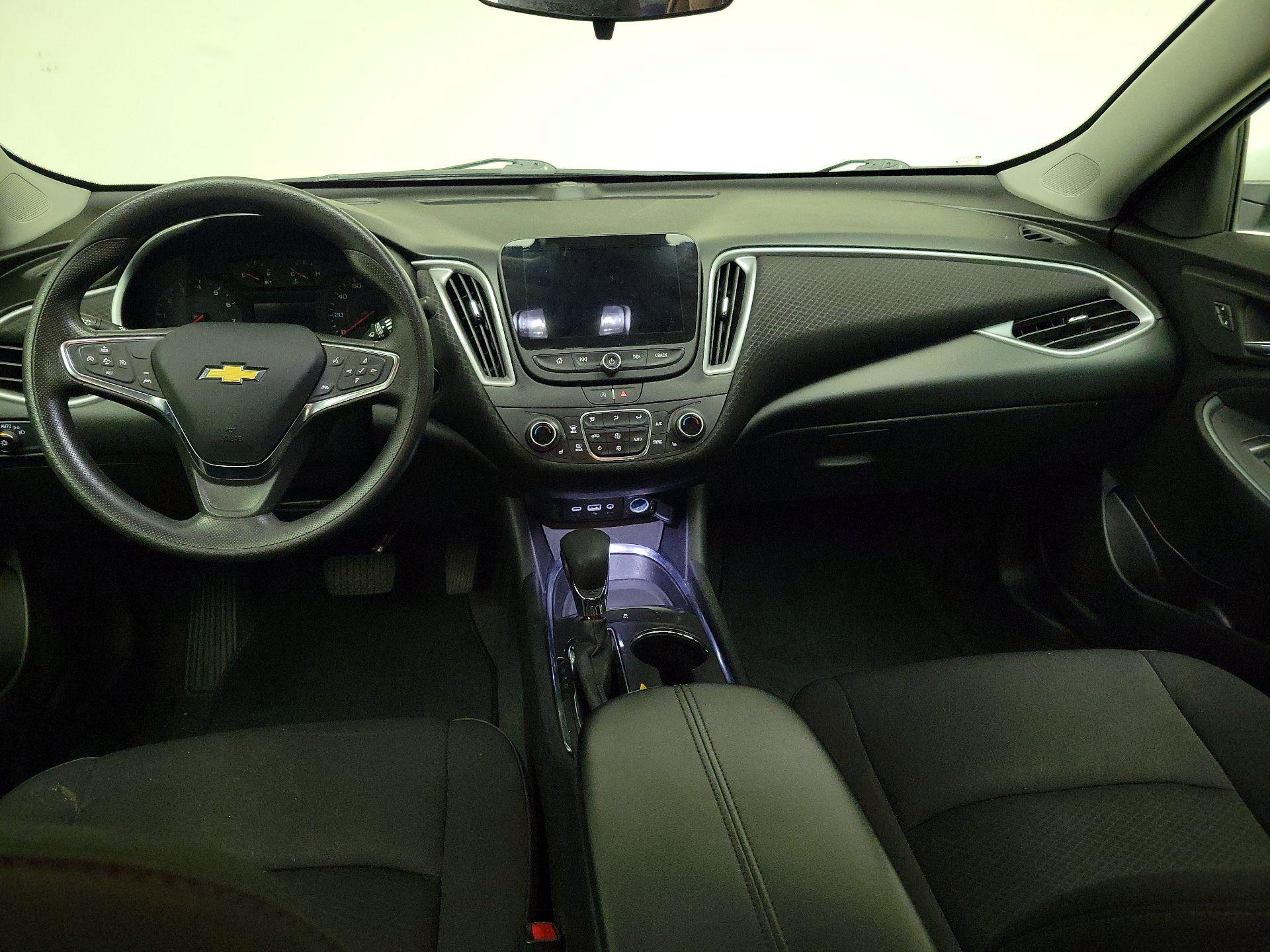 Thumbnail: 2023 Chevrolet Malibu - 9