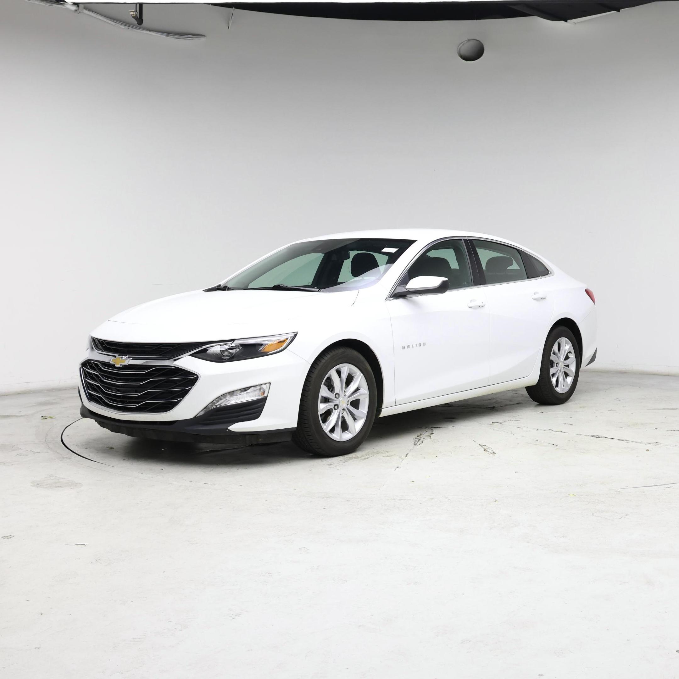 Thumbnail: 2023 Chevrolet Malibu - 4