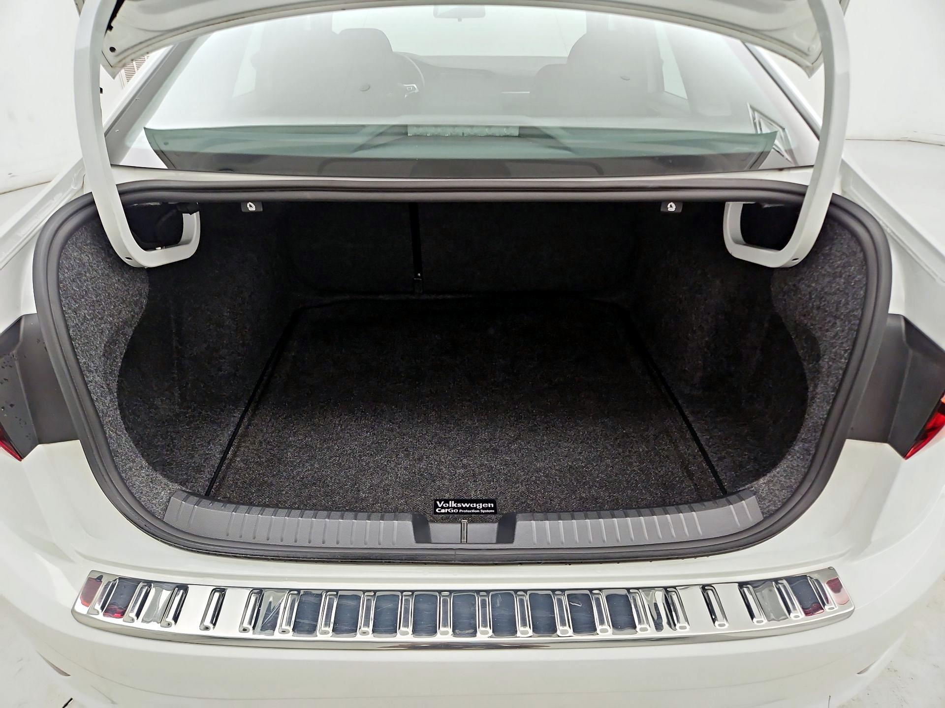 Thumbnail: 2021 Volkswagen Jetta - 20