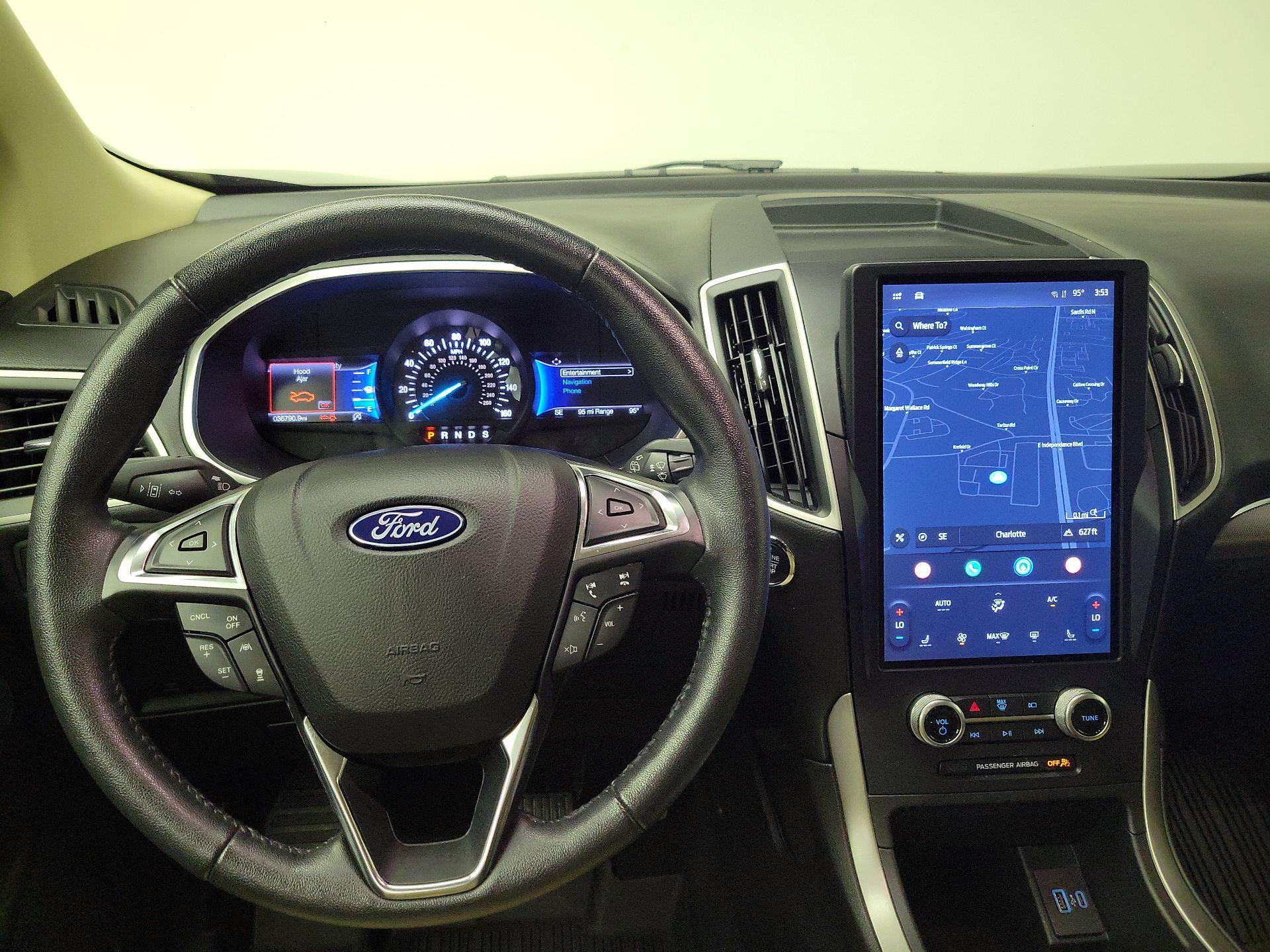 Thumbnail: 2021 Ford Edge - 10