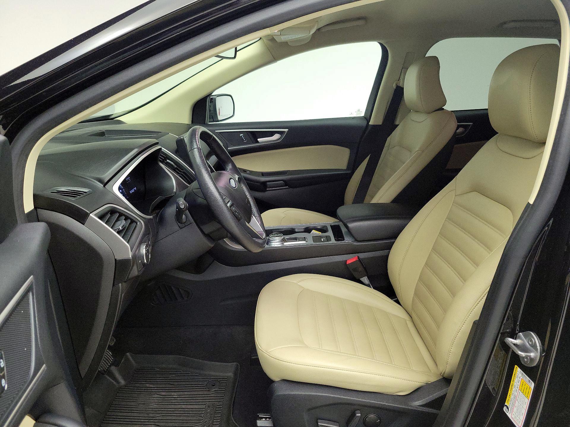 Thumbnail: 2021 Ford Edge - 11