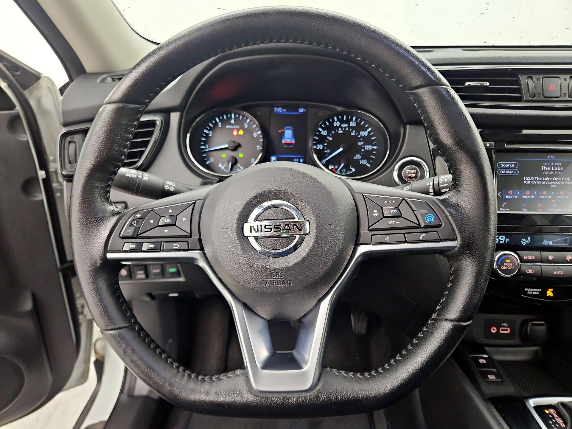 Thumbnail: 2020 Nissan Rogue - 10