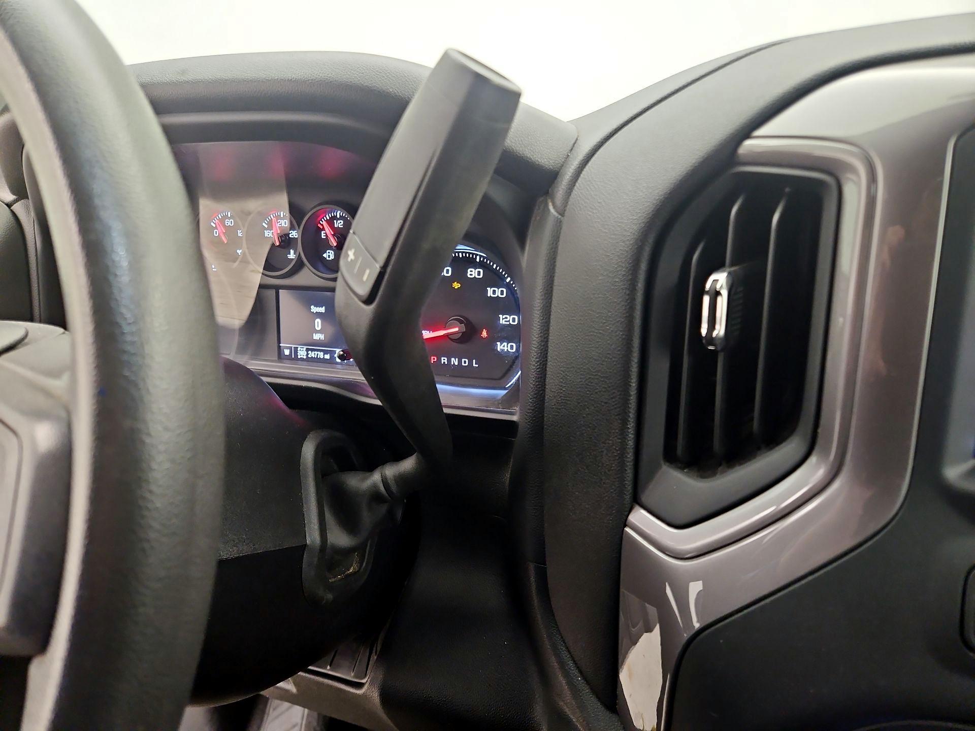 Thumbnail: 2022 Chevrolet Silverado 1500 - 17