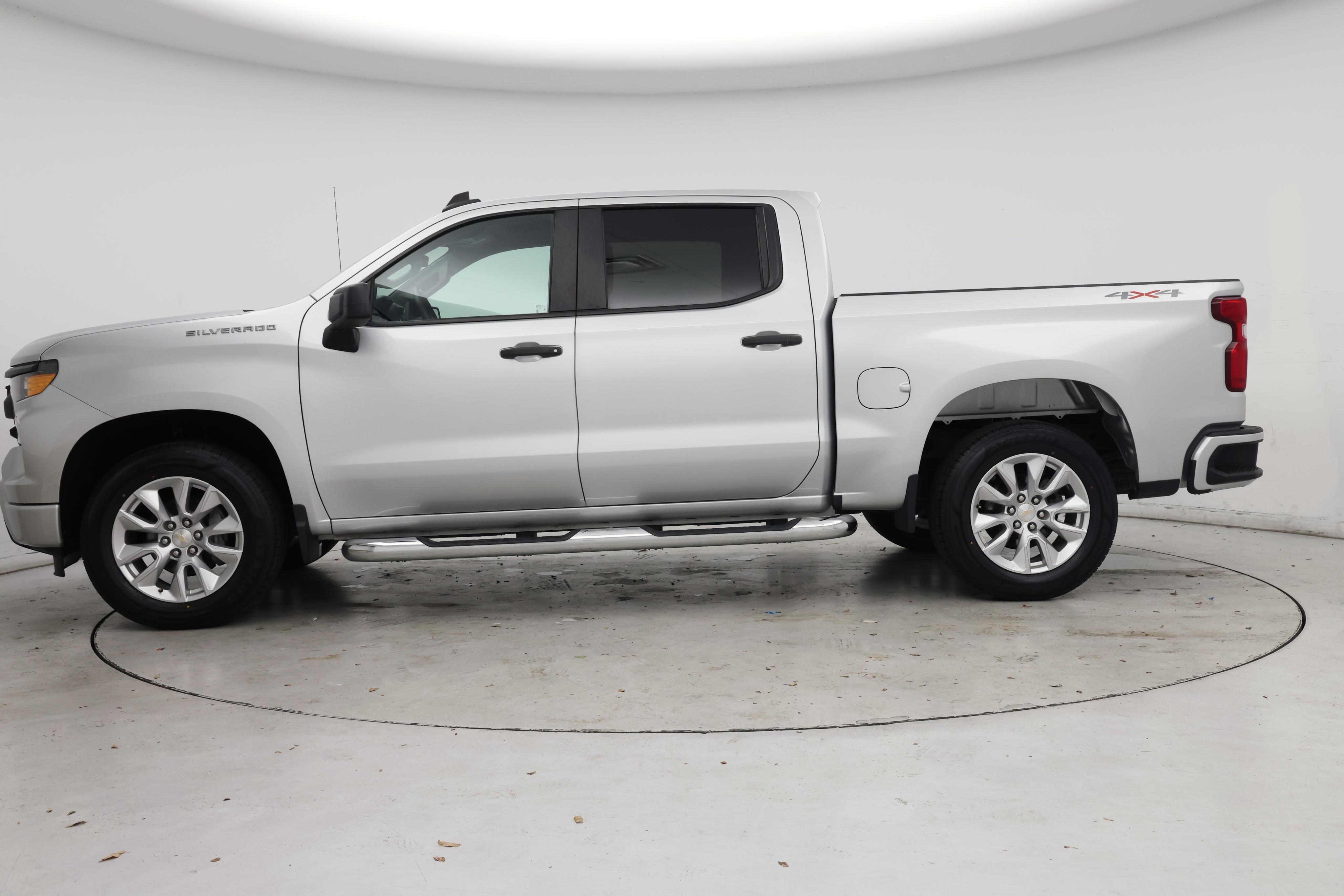 Thumbnail: 2022 Chevrolet Silverado 1500 - 3