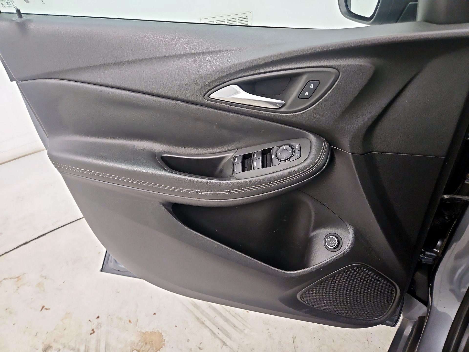 Thumbnail: 2021 Buick Encore GX - 12