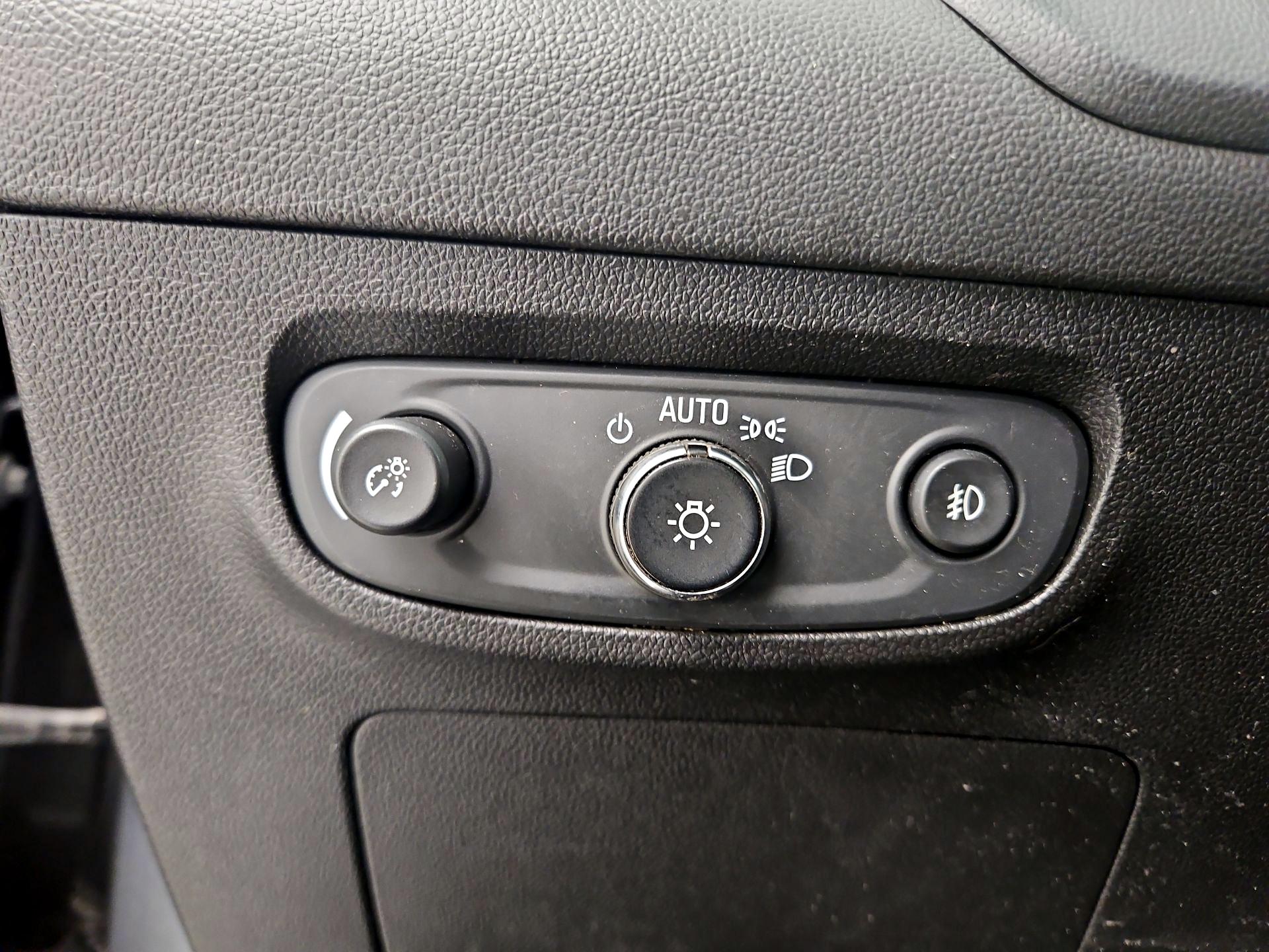 Thumbnail: 2021 Buick Encore GX - 13